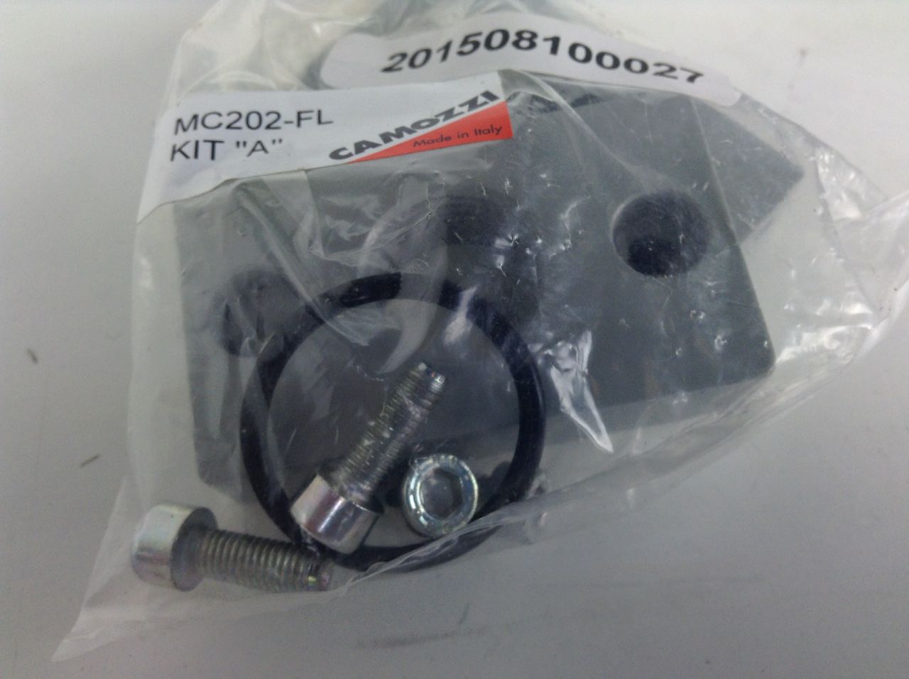 Camozzi MC202-FL Terminal Flanges New Factory Packing (2 Pieces)