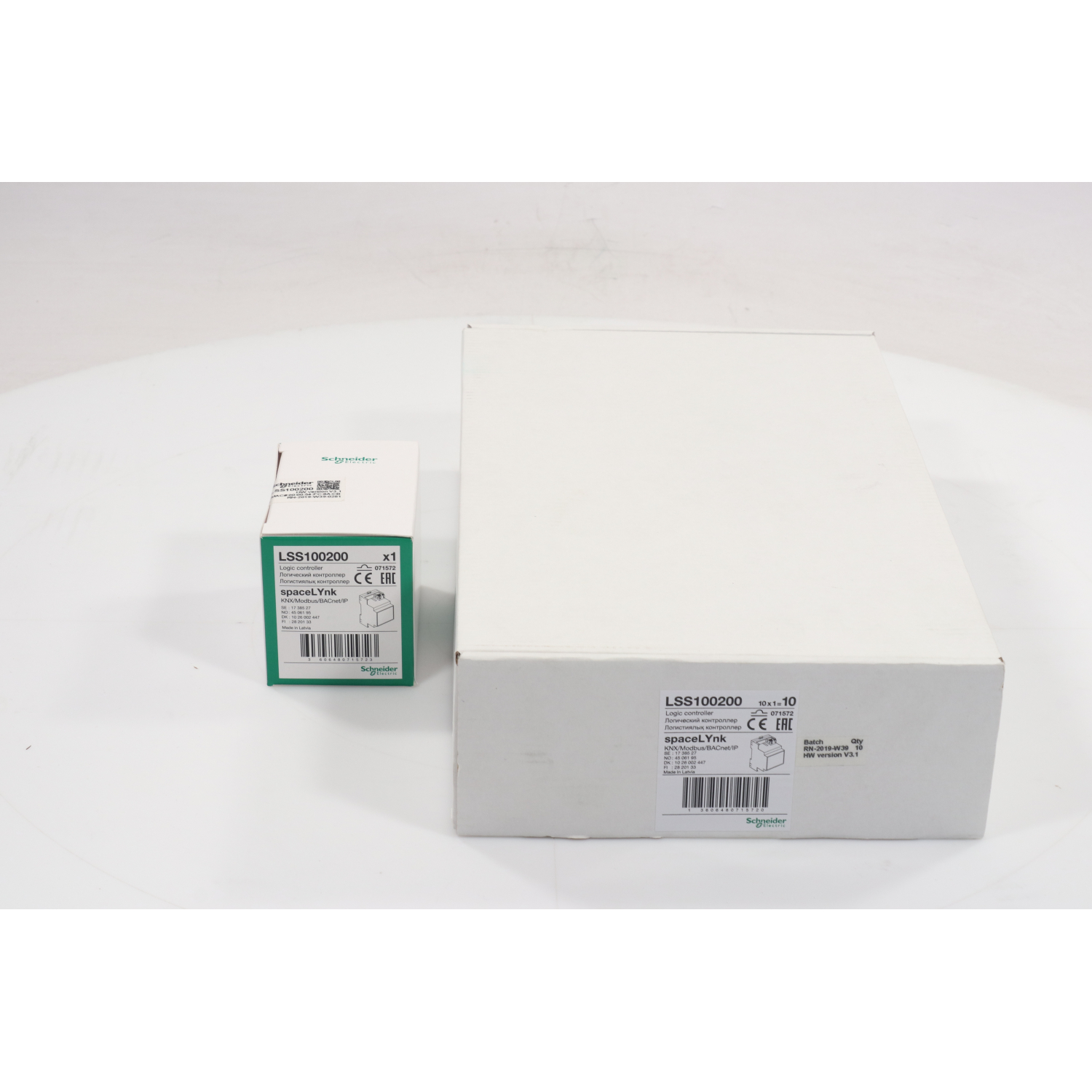 Schneider Electric LSS100200 Logic Controller New NFP (10pcs)