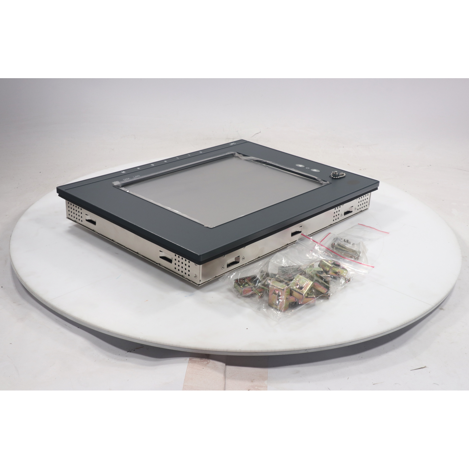 Schneider Electric MPCNT50NNN00N Magelis Industrial PC New NFP