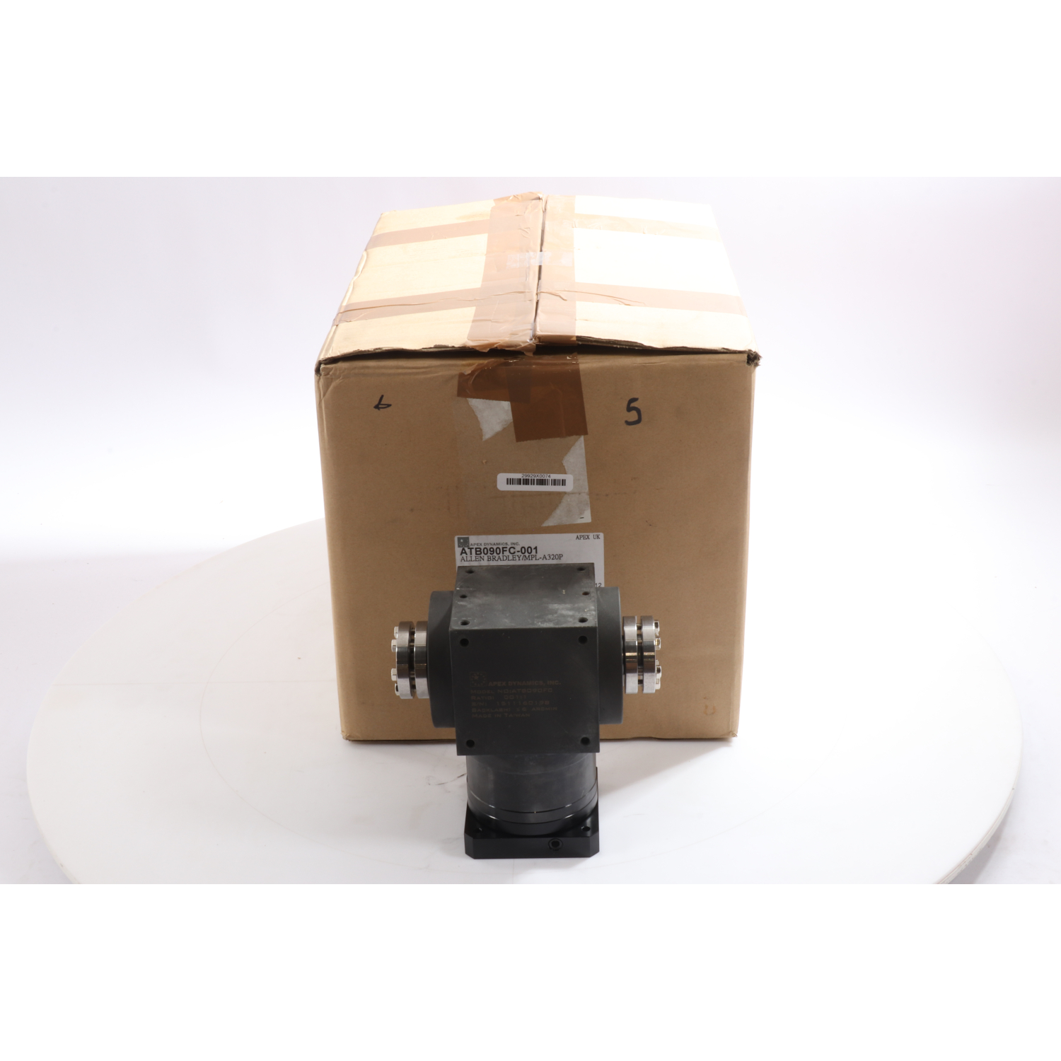Apex Dynamics Inc ATB090FC-001 Spiral Bevel Gearbox I=1 New NFP