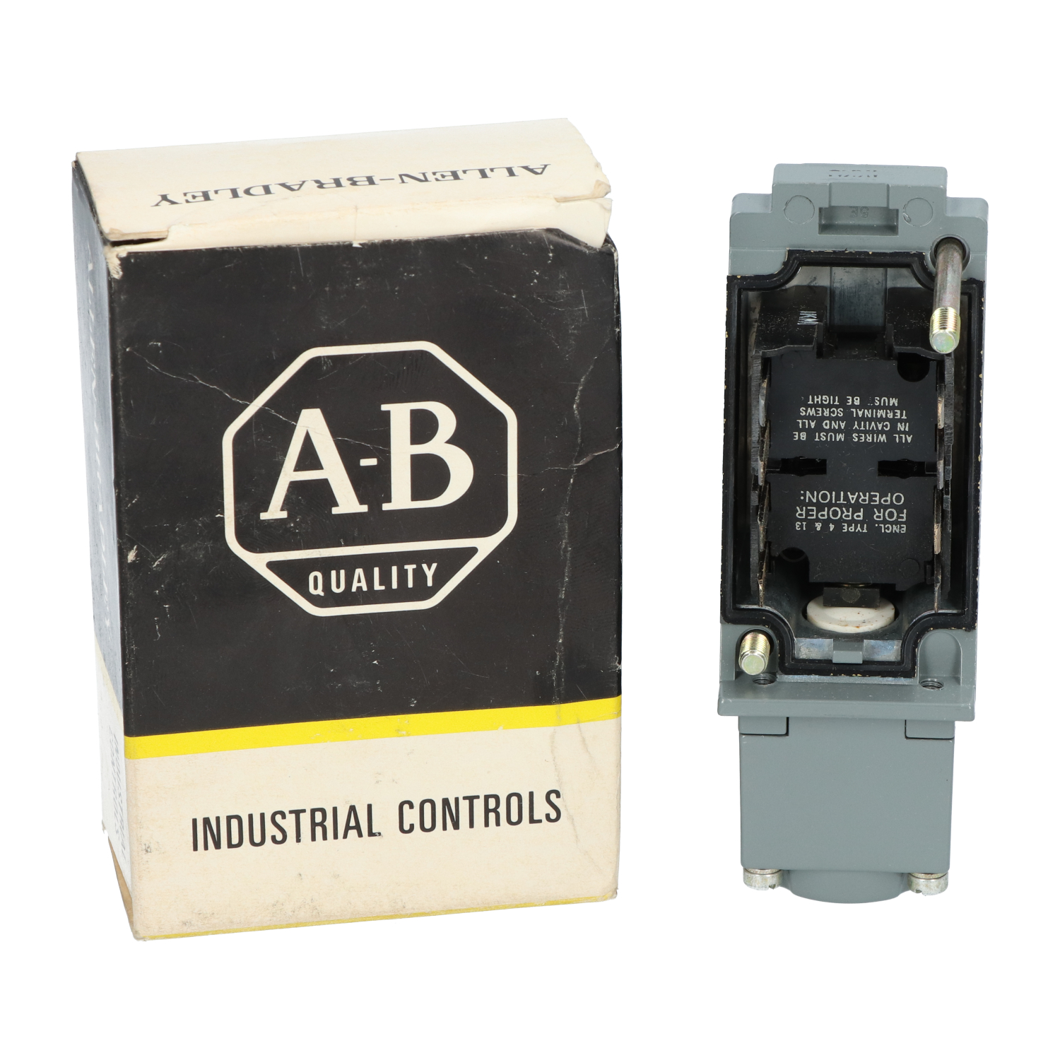 Allen-Bradley 802T-ATPI Oiltight Limit Switch New NFP