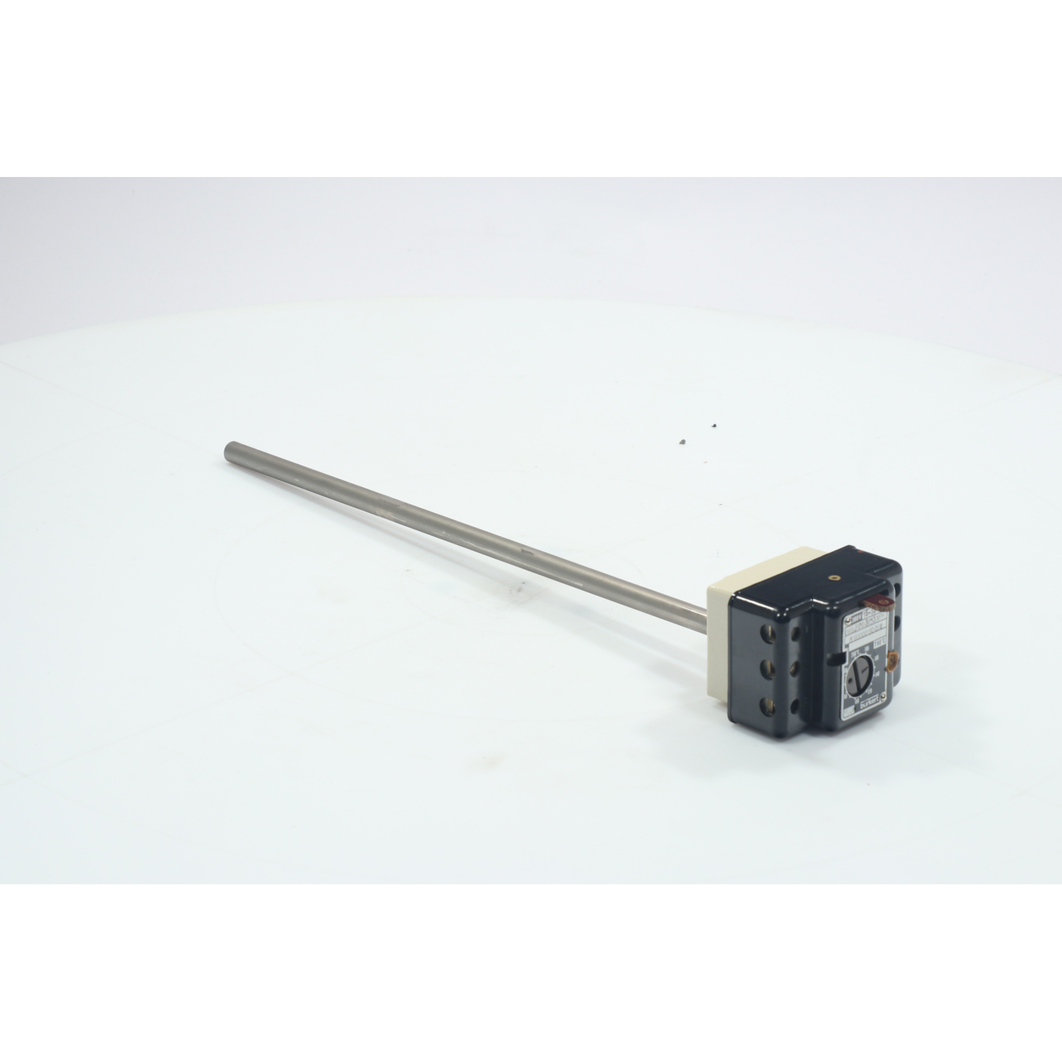 Burkert 080J1703033XPH Temperature Switch New NMP