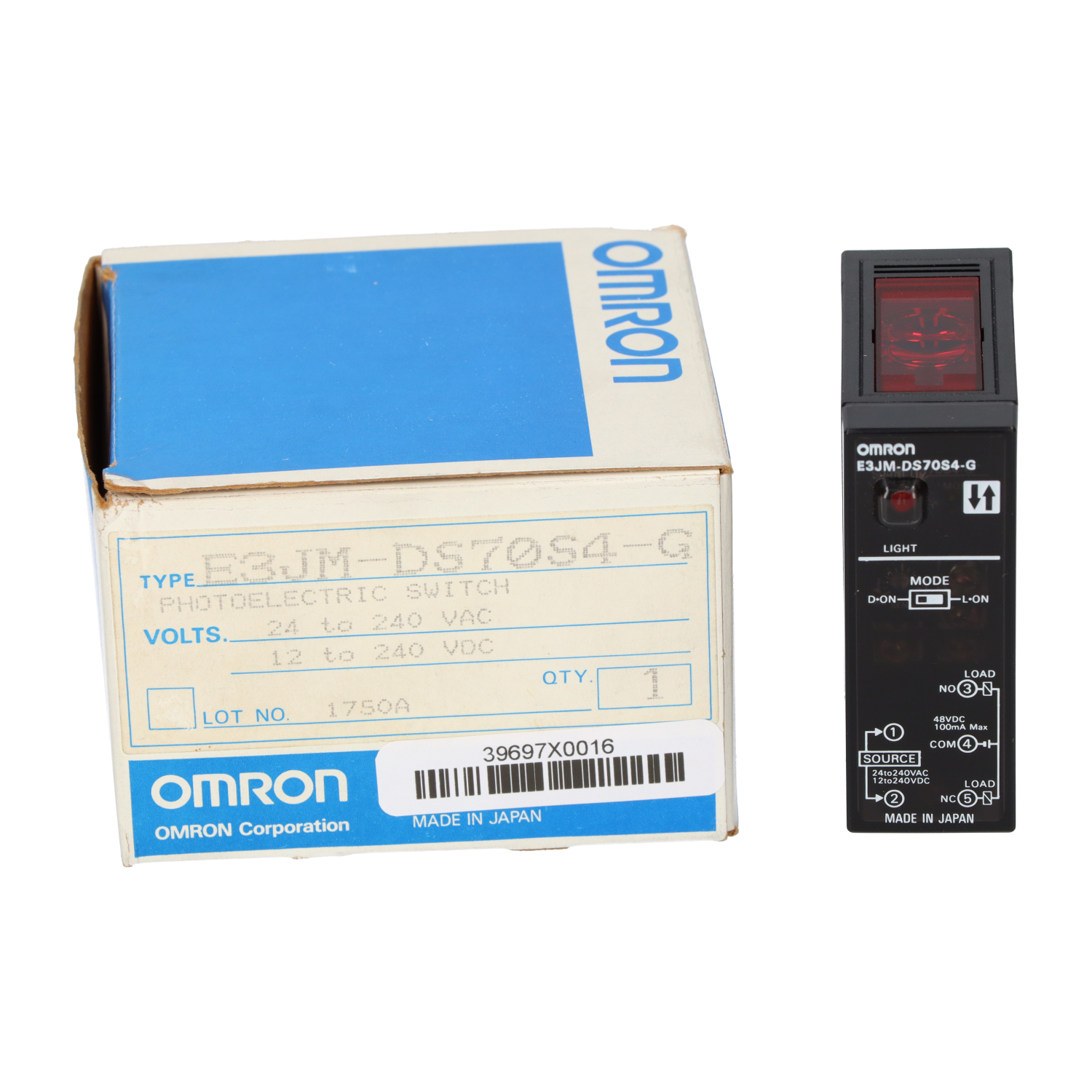 Omron E3JM-DS70S4-G Built-in Power Supply Photoelectric Sensor New NFP