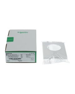 Schneider Electric S520742 Single Finishing Plate New NFP (2pcs)