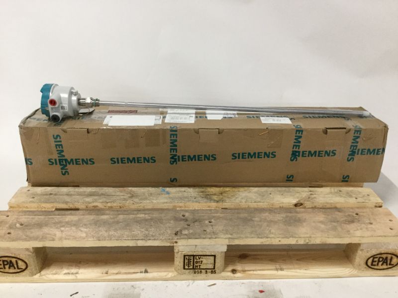 Siemens 7ML5670-3AA00-0AB0-Z SITRANS LC300 Transmitter New NFP