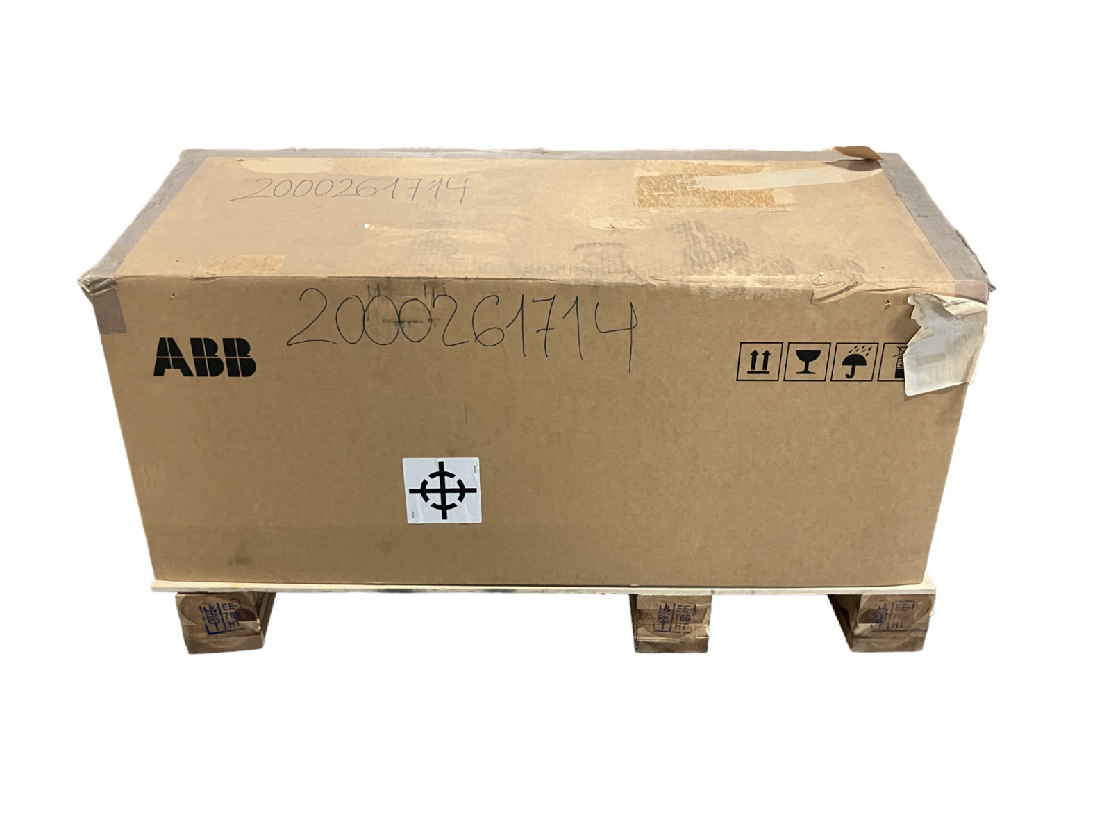 ABB 3AUA0000007502 Variable Frequency Drive 132kW IP20 New NFP