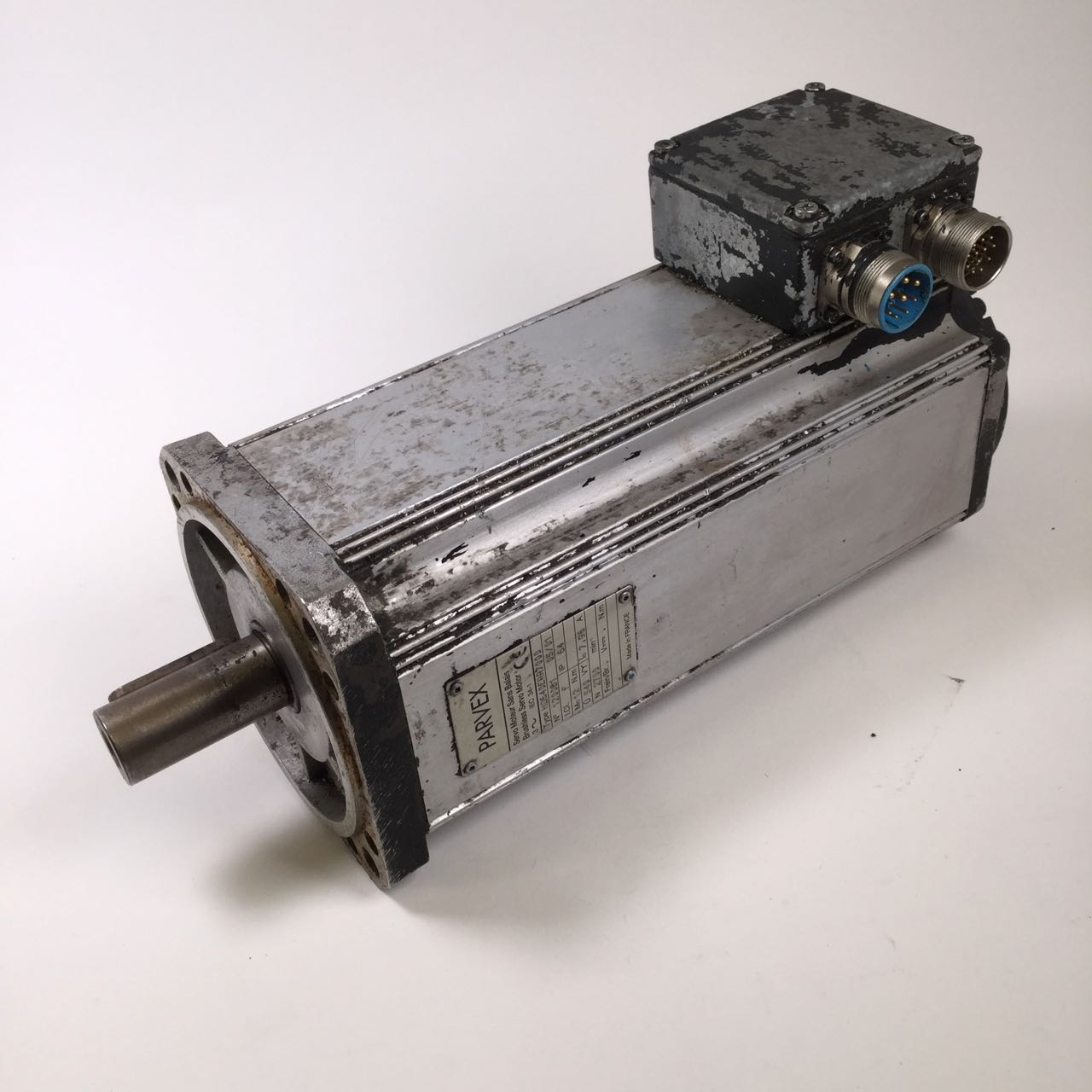 Parvex HD640ERR7000 brushless servo motor 2700rpm Used UMP