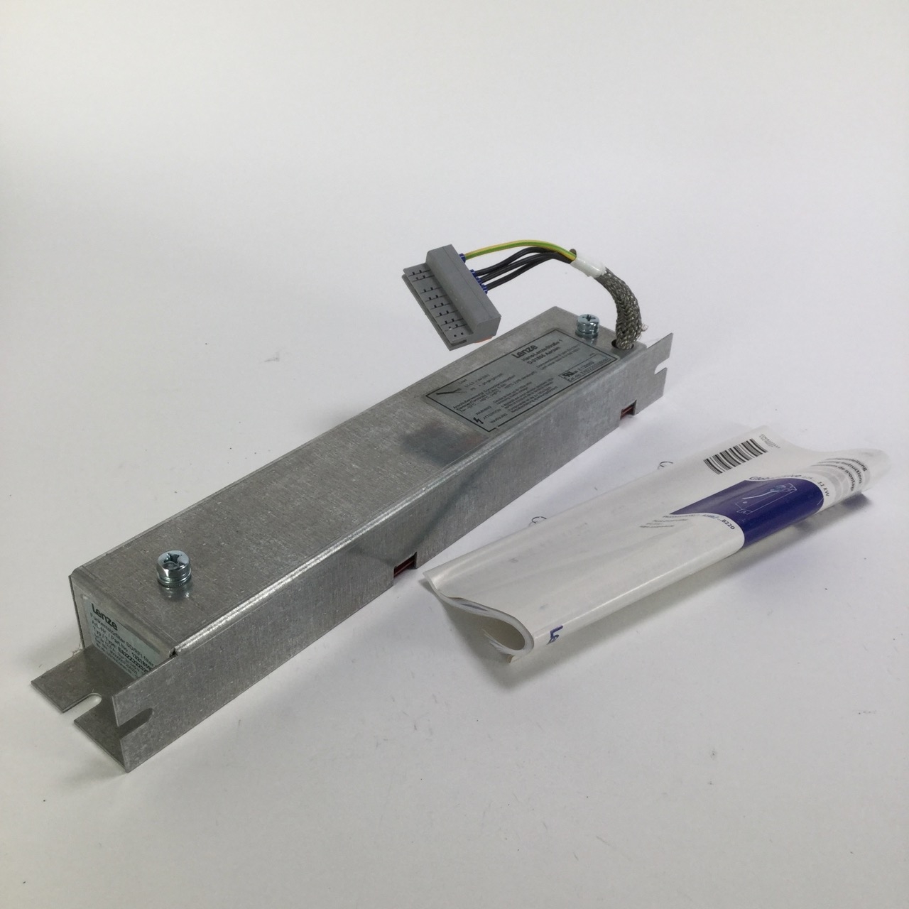 Lenze E82ZZ22232B200 RFI Filter Funkenstörfilter New NFP