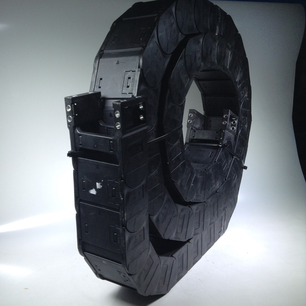 Igus 140.01.175 Industrial Cable Carrierr 430cm Long NMP