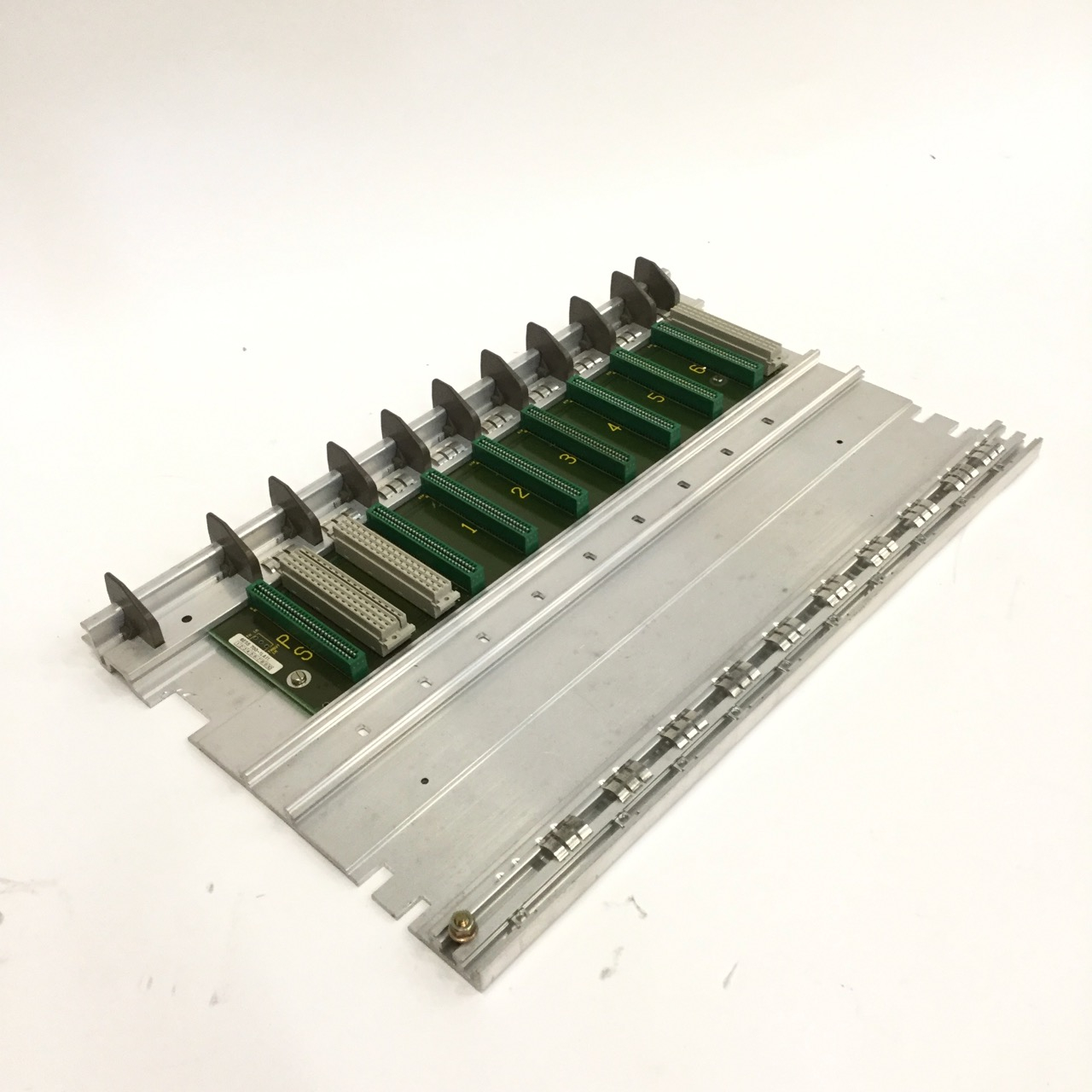 Siemens 6ES5700-1LA11 Simatic S5-115U rack New NMP