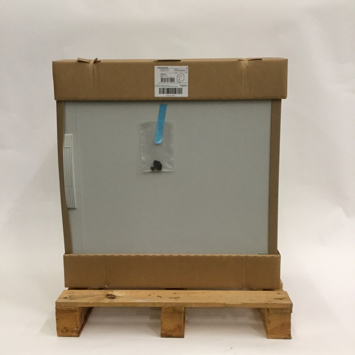 Schneider Electric NSYPLAZ774G Floor standing encl.polyester New NFP