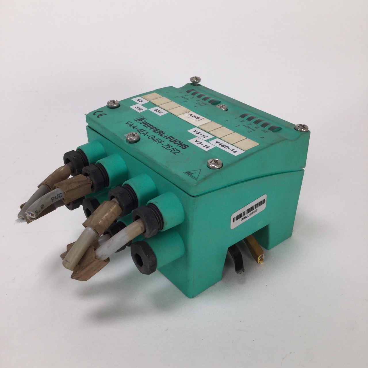 Pepperl+Fuchs VAA-4EA-G4FF-ZE/E2 Interface sensor/actuator module Used UMP