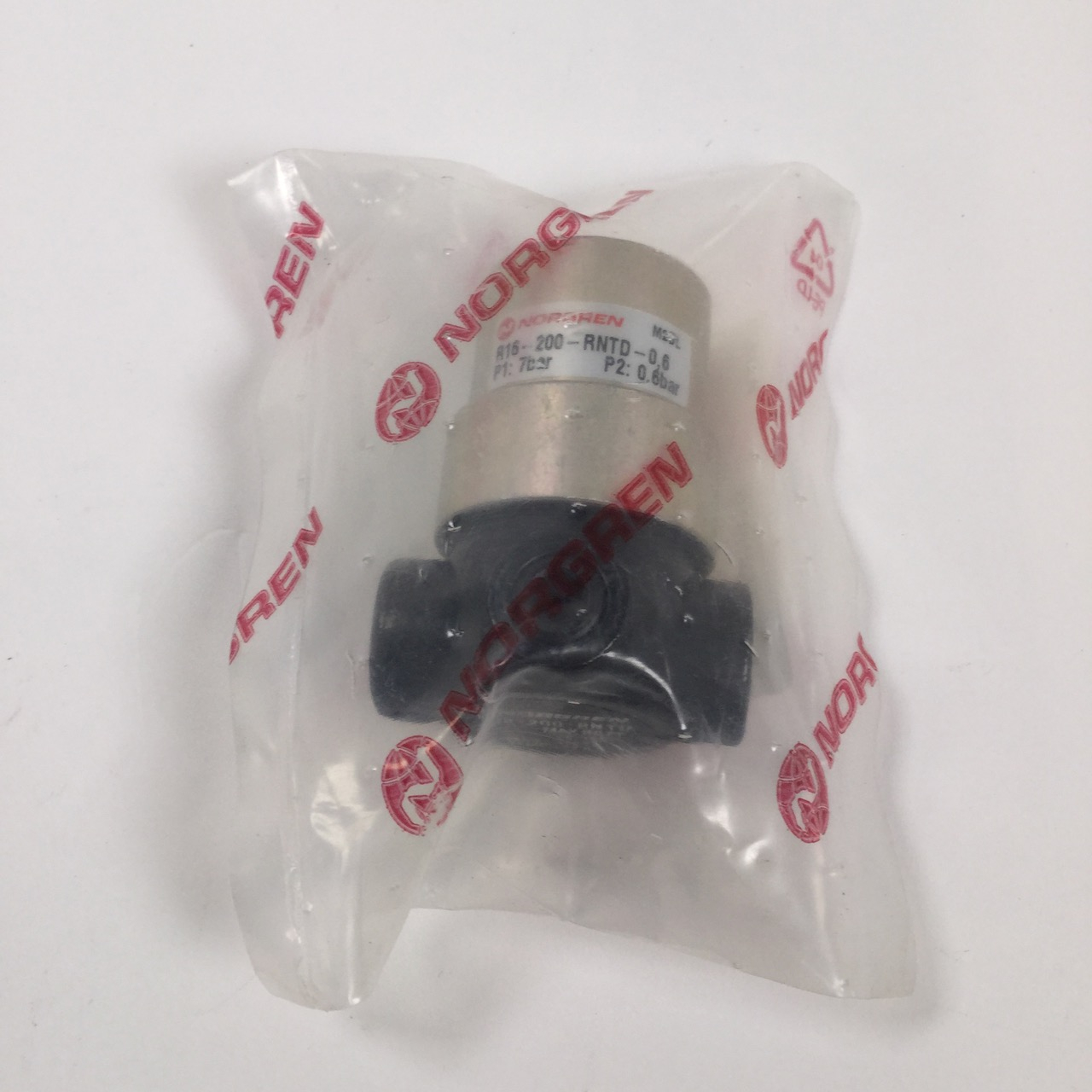 Norgren R16-200-RNTD-0,6 Pneumatic Regulator P1:7bar, P2:0,6bar New NFP Sealed
