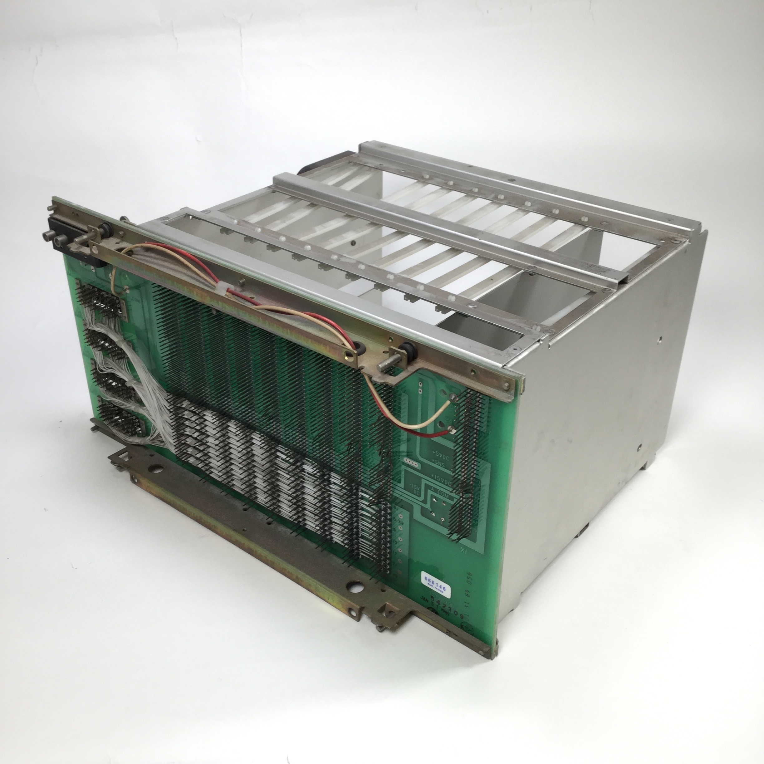 Honeywell J-PF100 Rack with backplane DC24V Used UMP