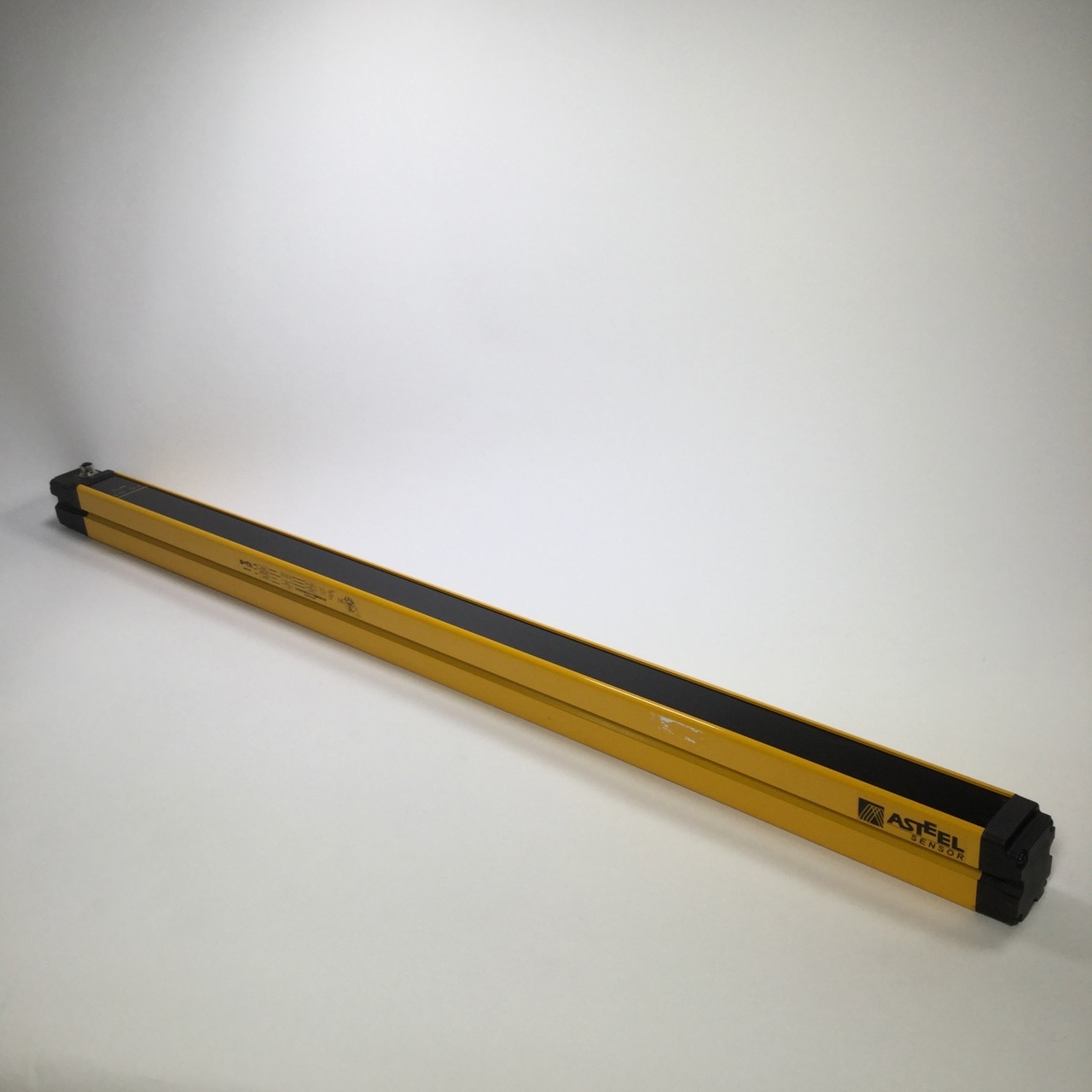 Asteel SR4MT03FL Emitter 3W 24V Used UMP