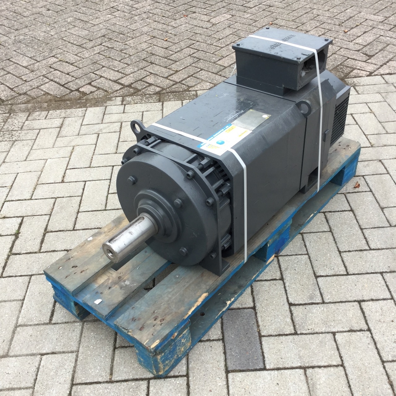 Siemens 1PA6186-4HF00-0EA4 3~ Motor B3 1PA6 168A 85/94kW 1750/2000rpm Used UMP