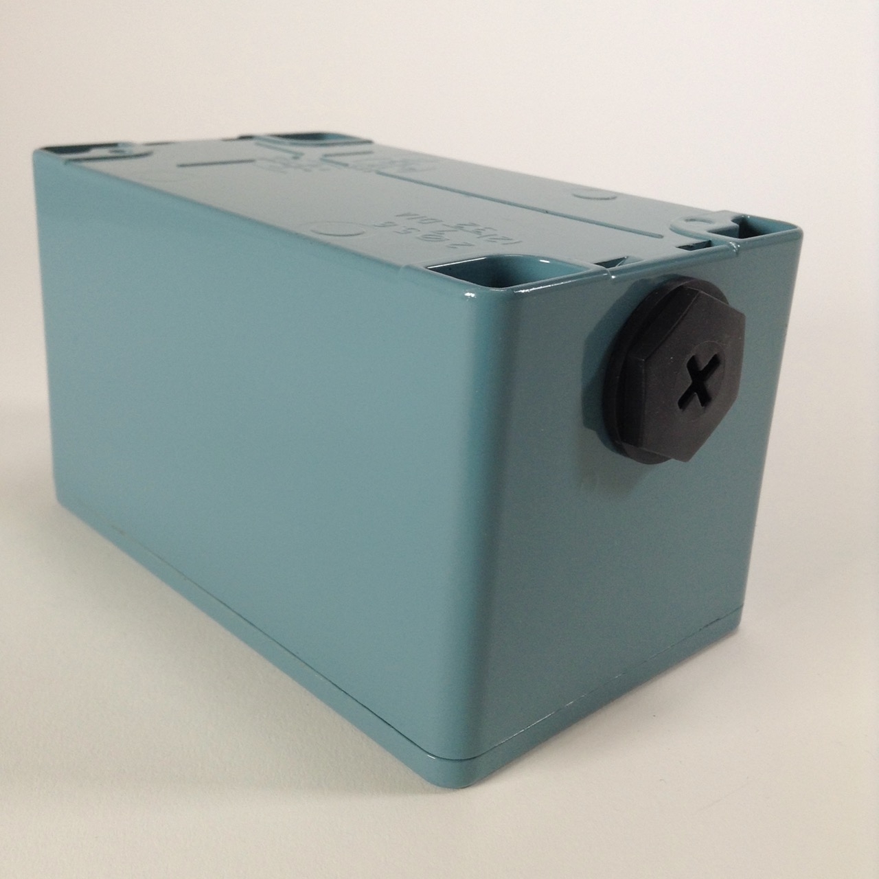 Schneider Electric XAPM24 Control Station Enclosure XAP M24 New NFP