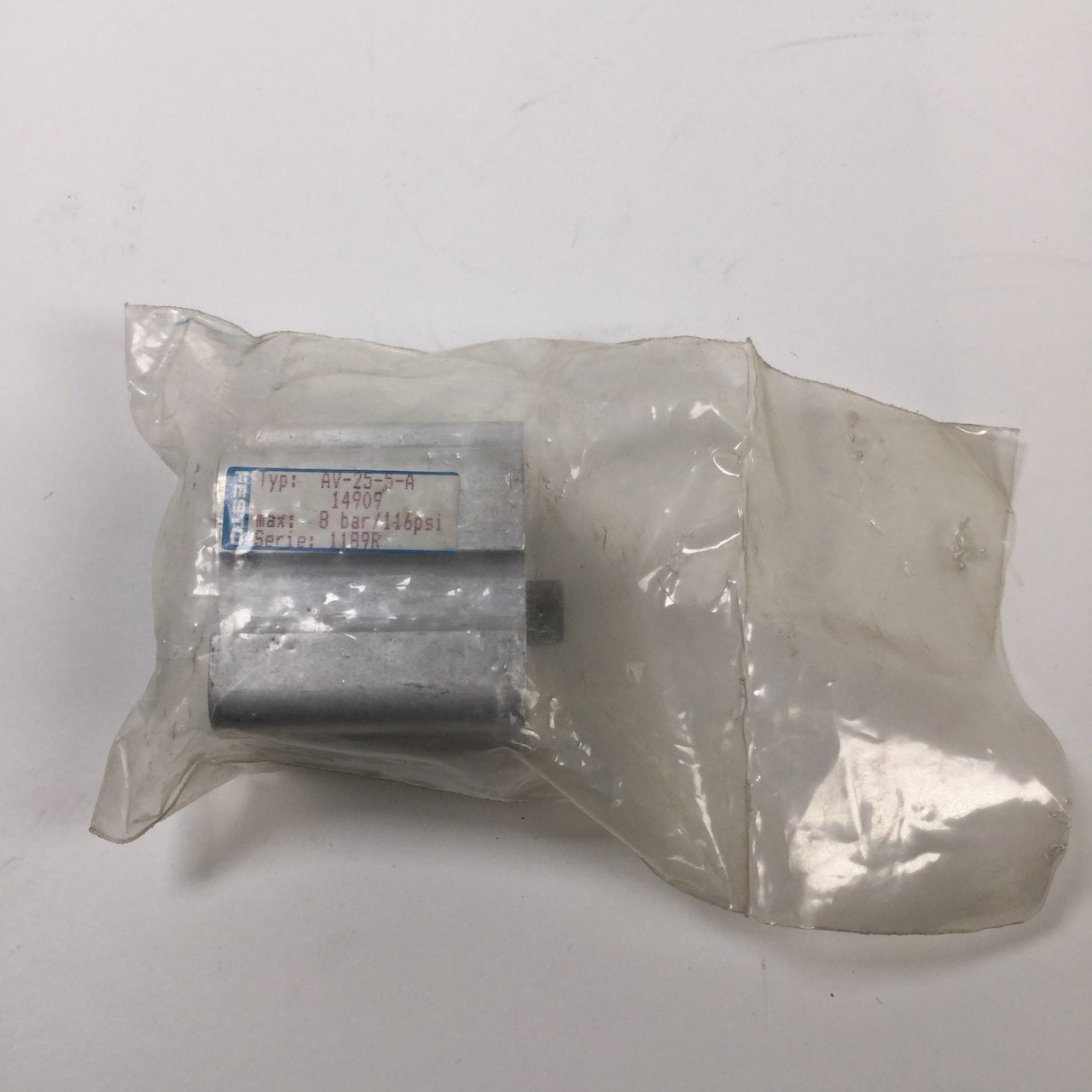 Festo AV-25-5-A Compact Cylinder 14909 8bar 116psi New NMP