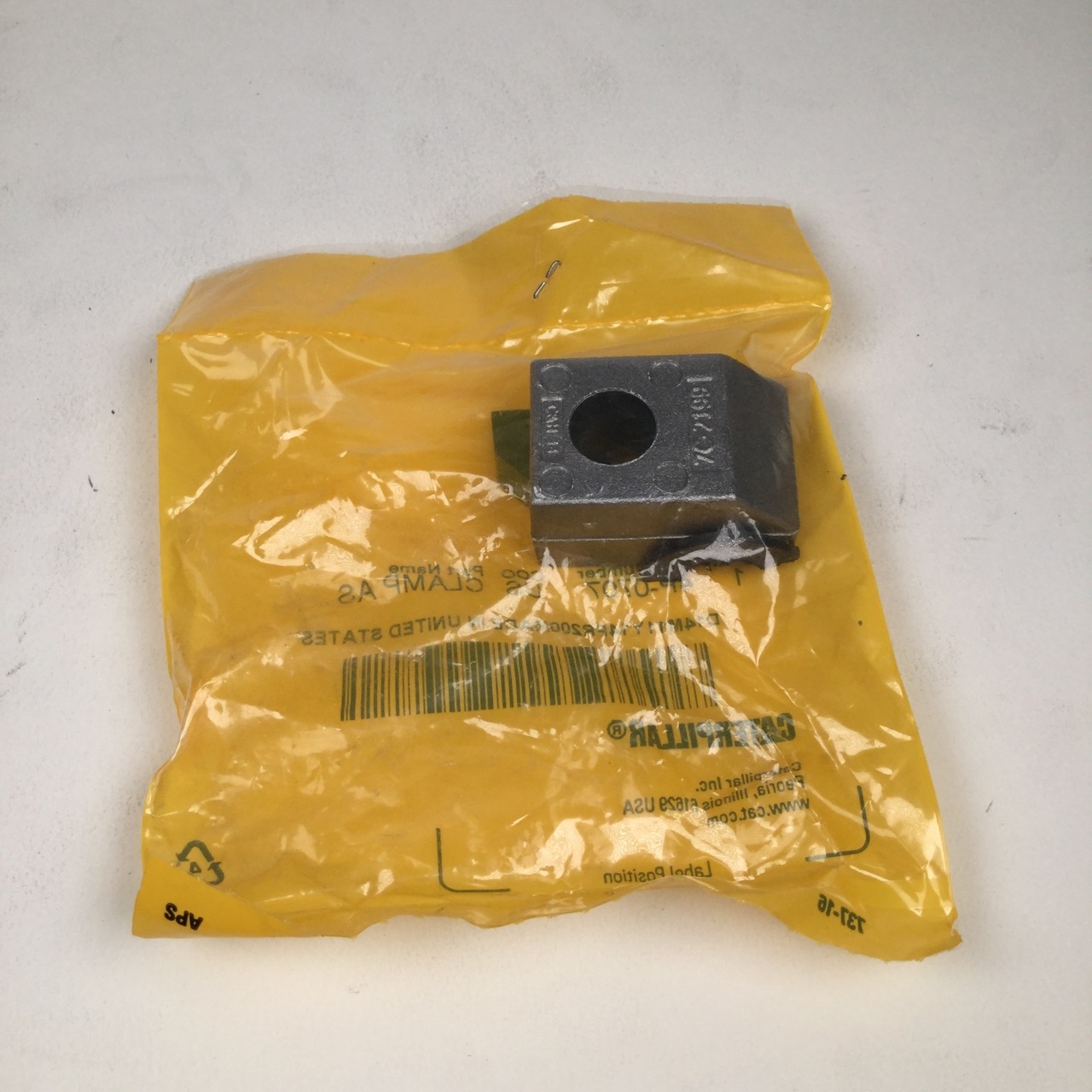 Caterpillar 4P-0707 Clamps NEW Factory packing Sealed
