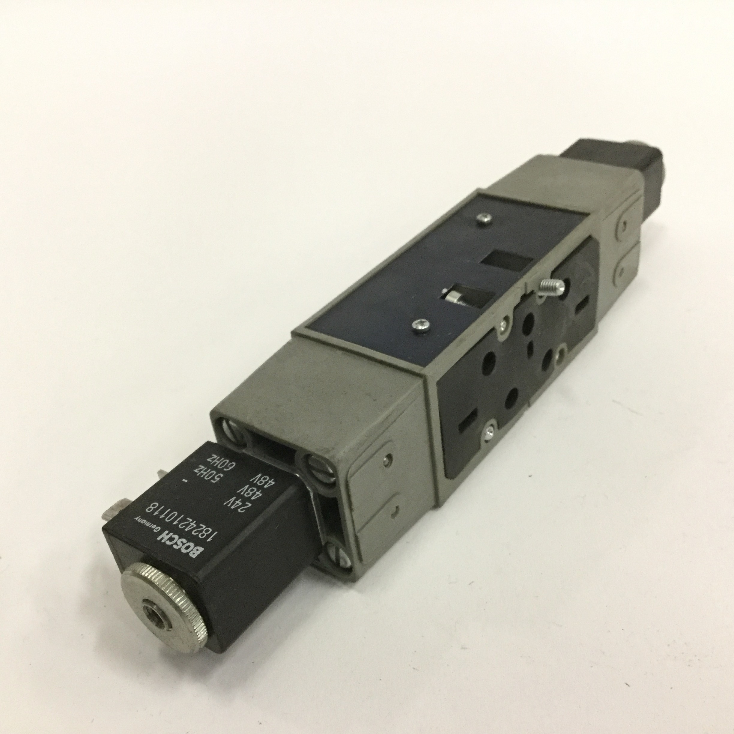 Bosch 0820014513 Solenoid Valve 48V 60Hz New NMP