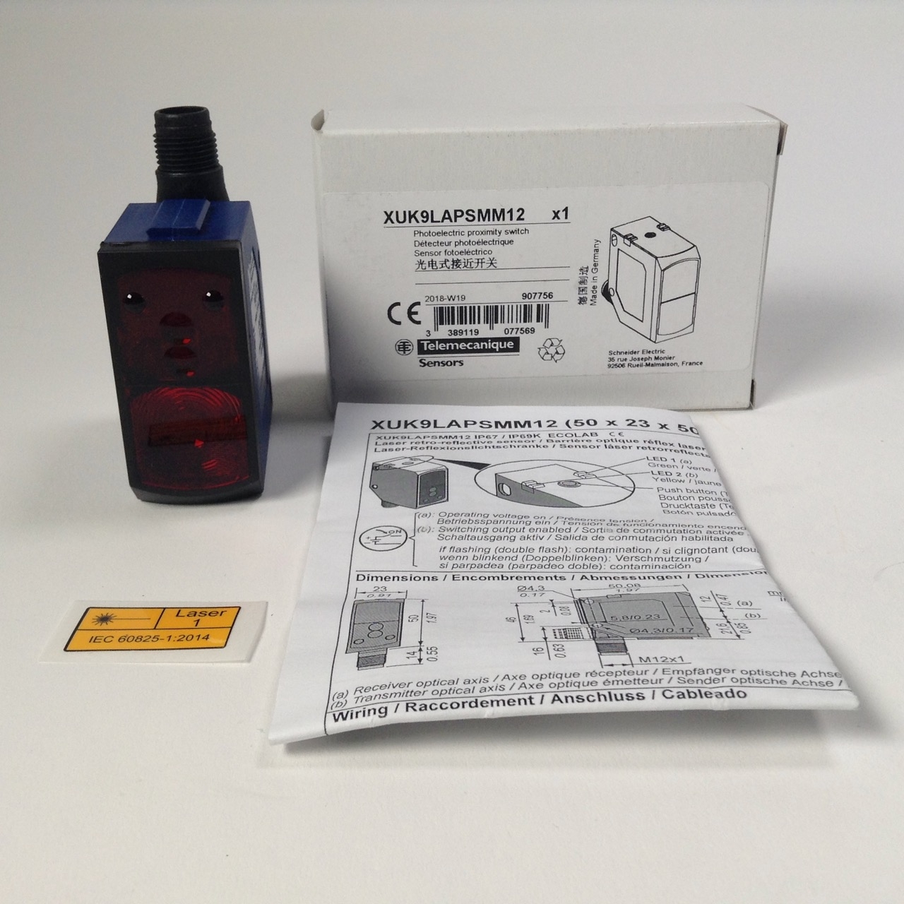 Telemecanique XUK9LAPSMM12 Photo-electric laser sensor OsiSense New NFP