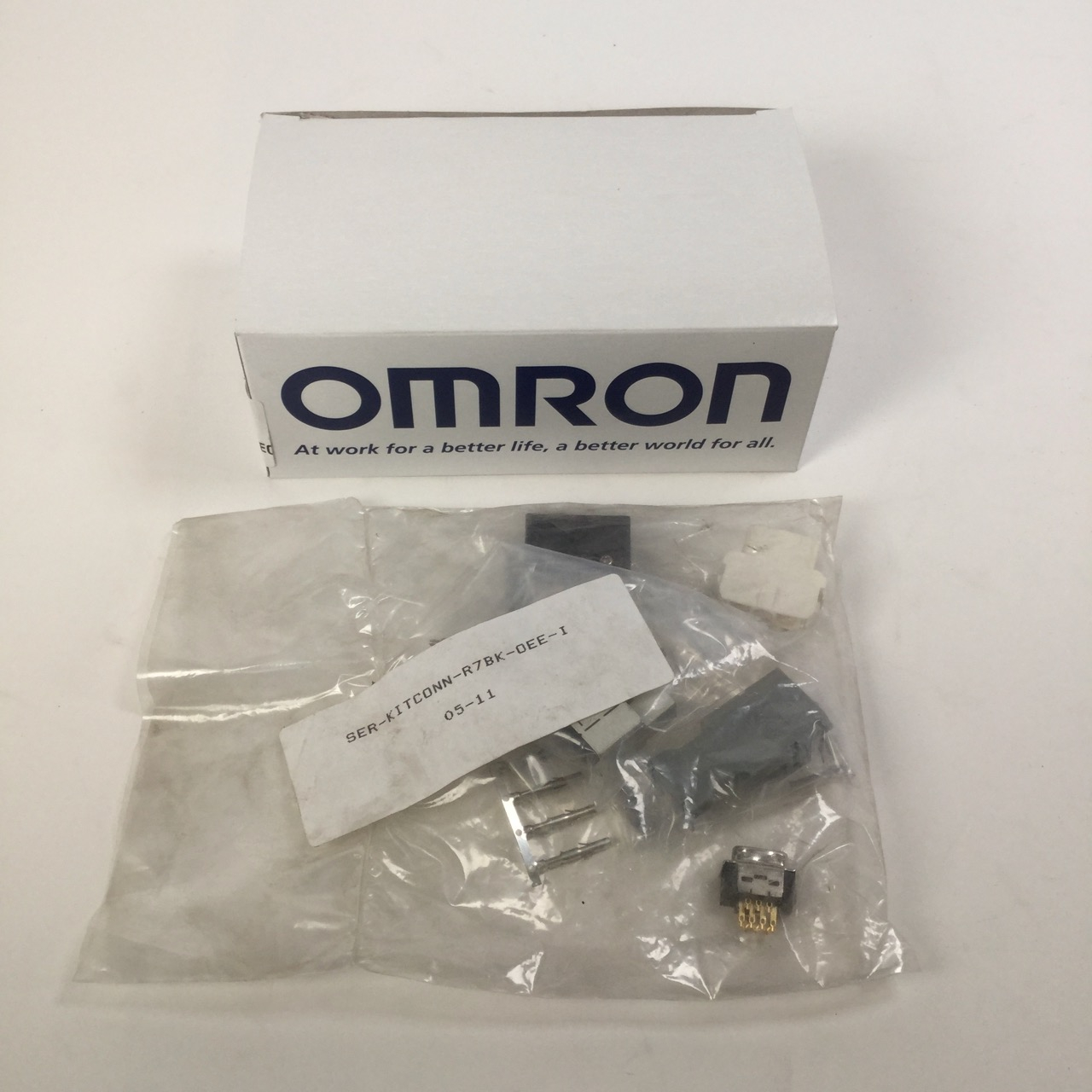 Omron SER-KITCONN-R7BK-OEE-I New NMP