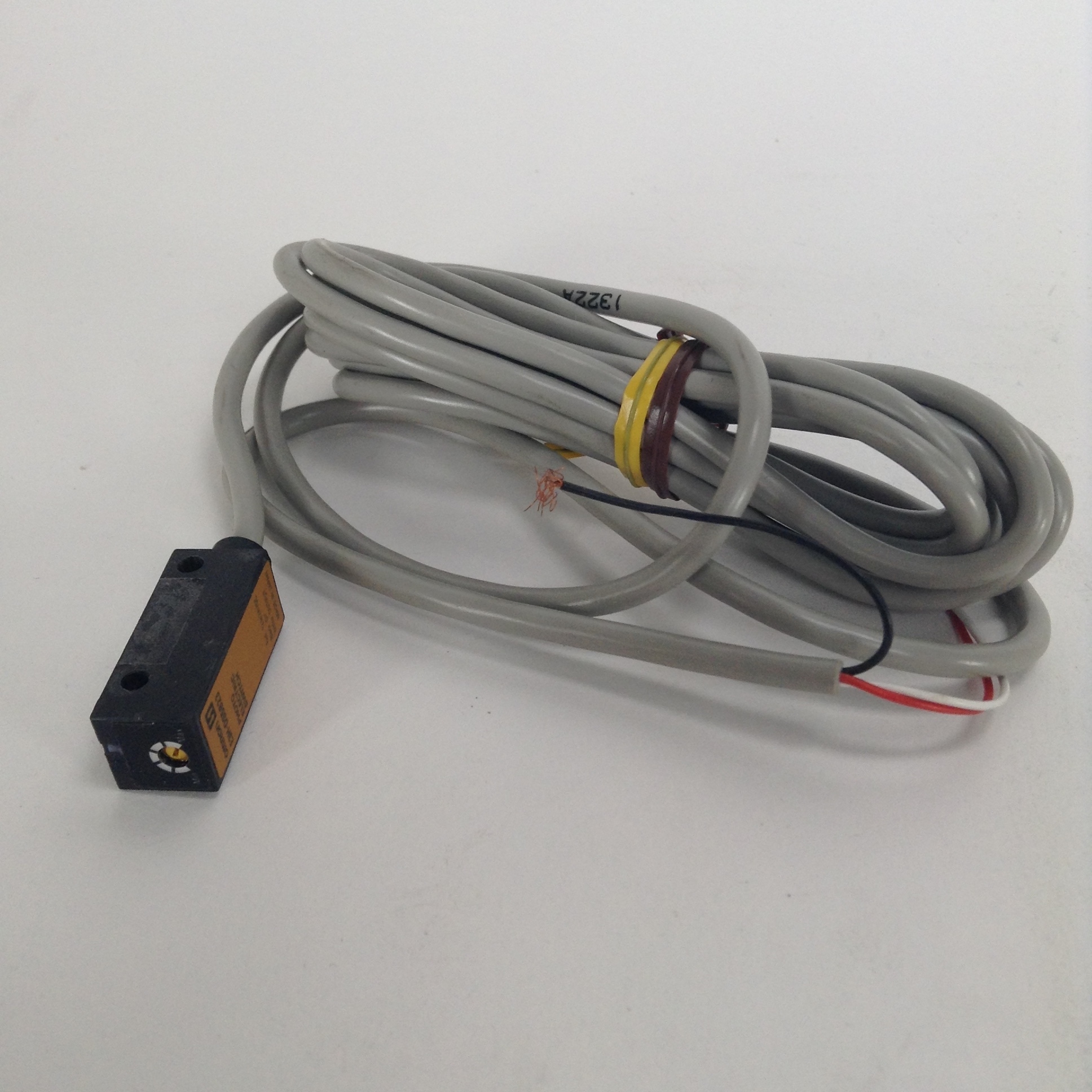 Omron E3H-DS5B23 Photoelectric Fotoelektrischer sensor 12-24V DC NEW NFP