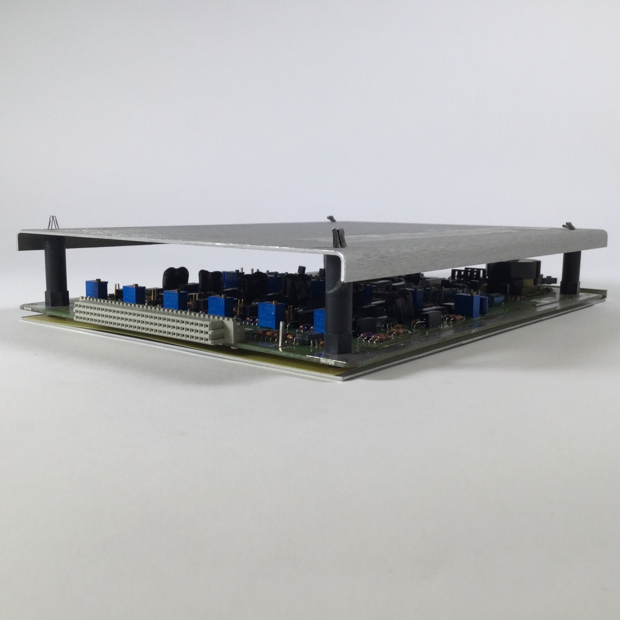 Bently Nevada 79502-01 6 channel temperature monitor analog assembly Used UMP