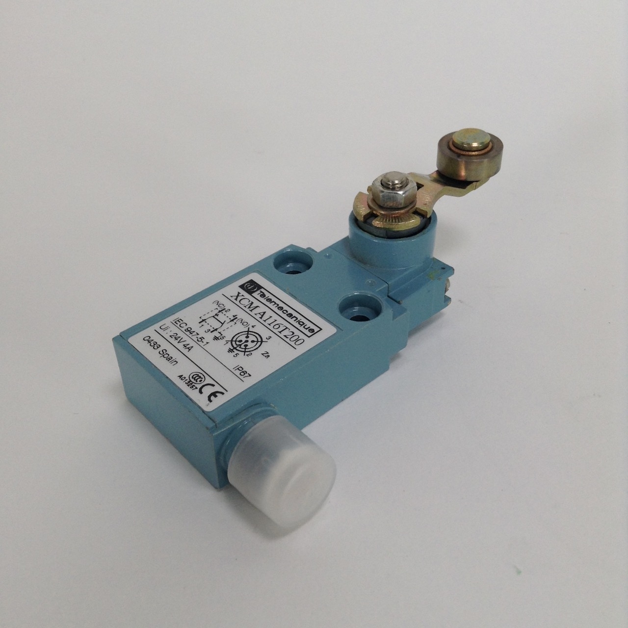 Telemecanique XCMA116T200 Limit Switch Endschalter 24V New NMP
