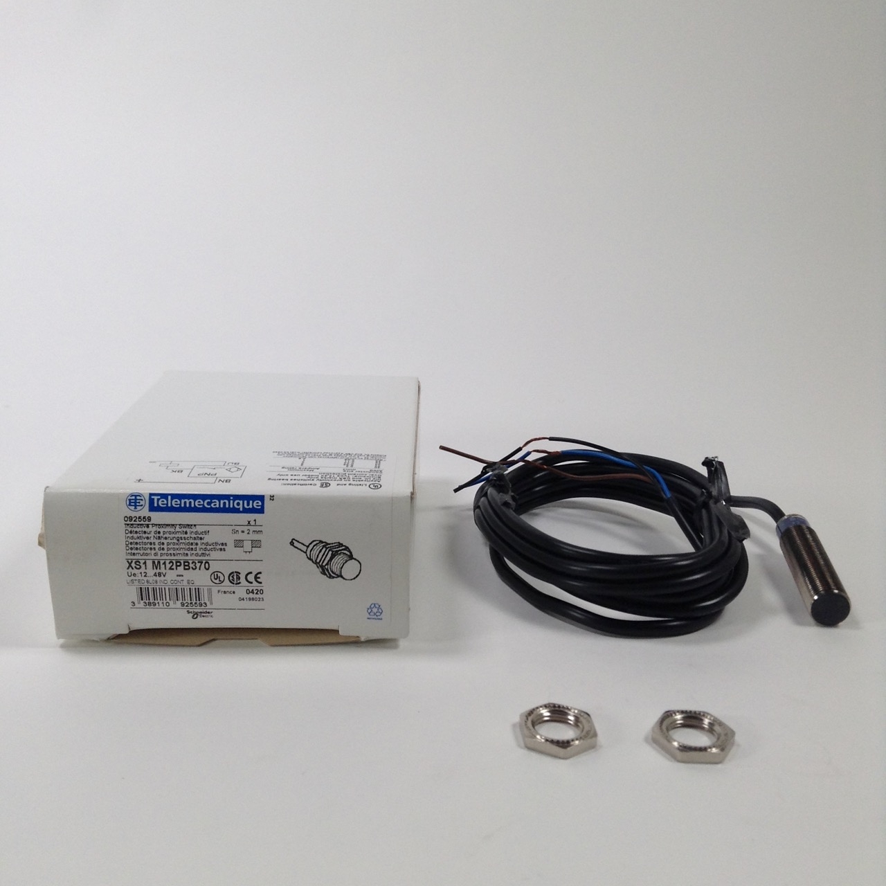 Telemecanique XS1 M12PB370 Inductive proximity switch New NFP
