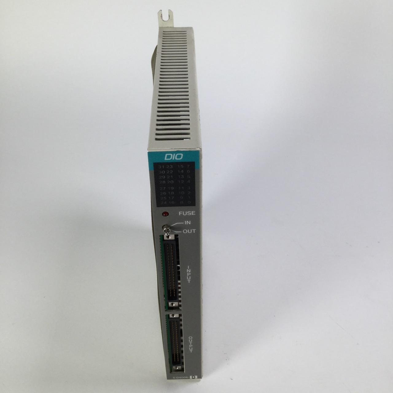 Reliance Electric S-D4006-D Output Module Ausgangsmodul DIO S D4006 D Used UMP