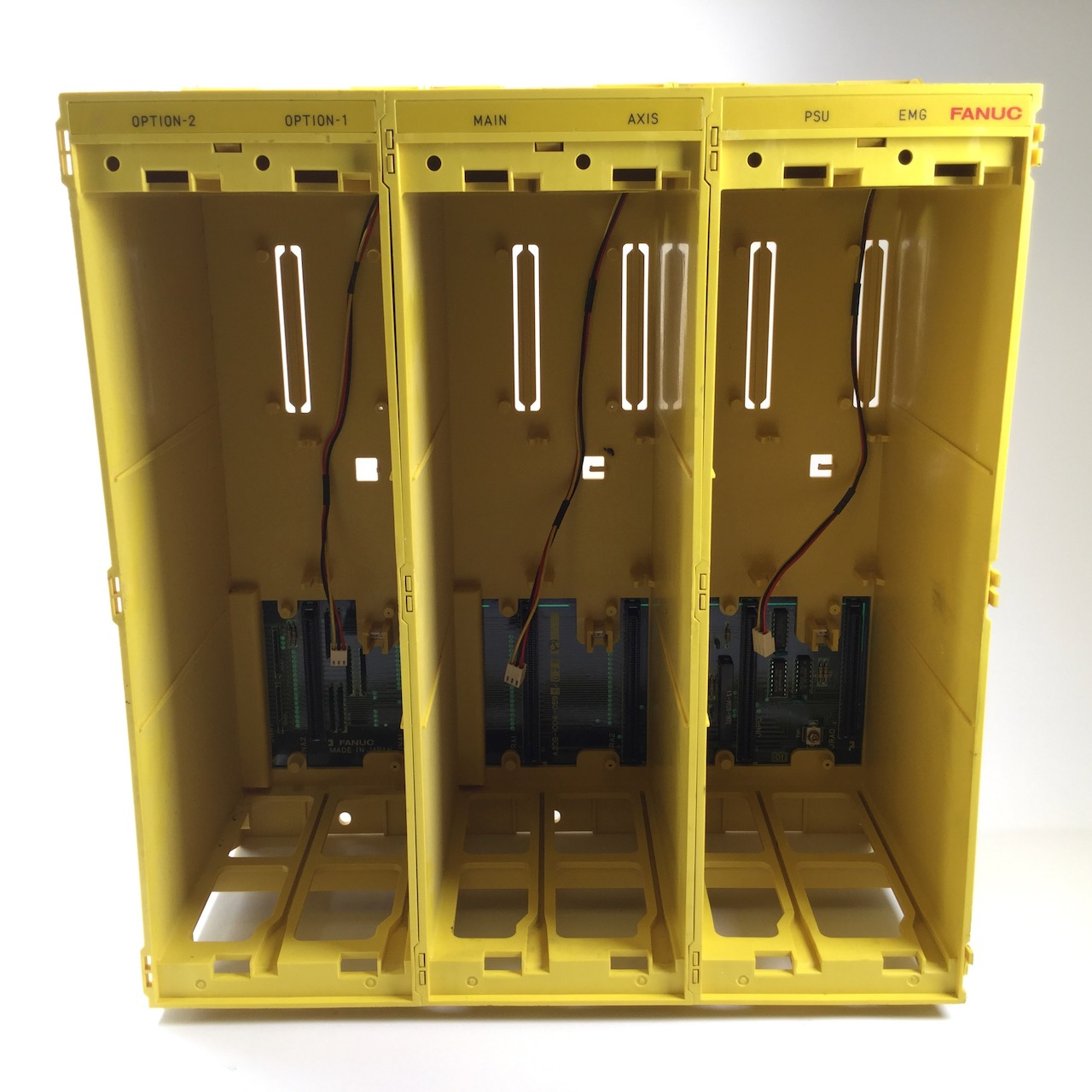 Fanuc A20B-1004-0590 6 slot backplane rack A20B-I004-0590/02B Used UMP