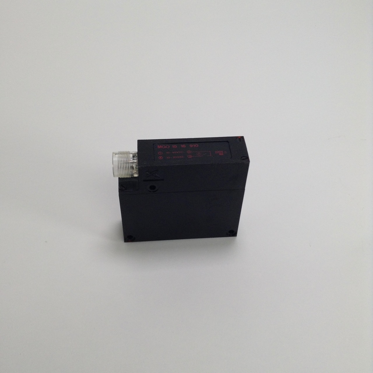 Carlo Gavazzi MGO1516910 Relay Switch Relaisschalter New NMP