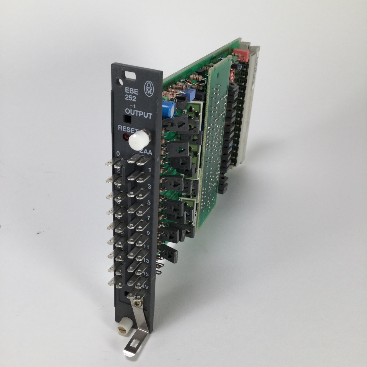 Moeller EBE252-1 output module K-M L1E252H  K-M L2E252D Used UMP