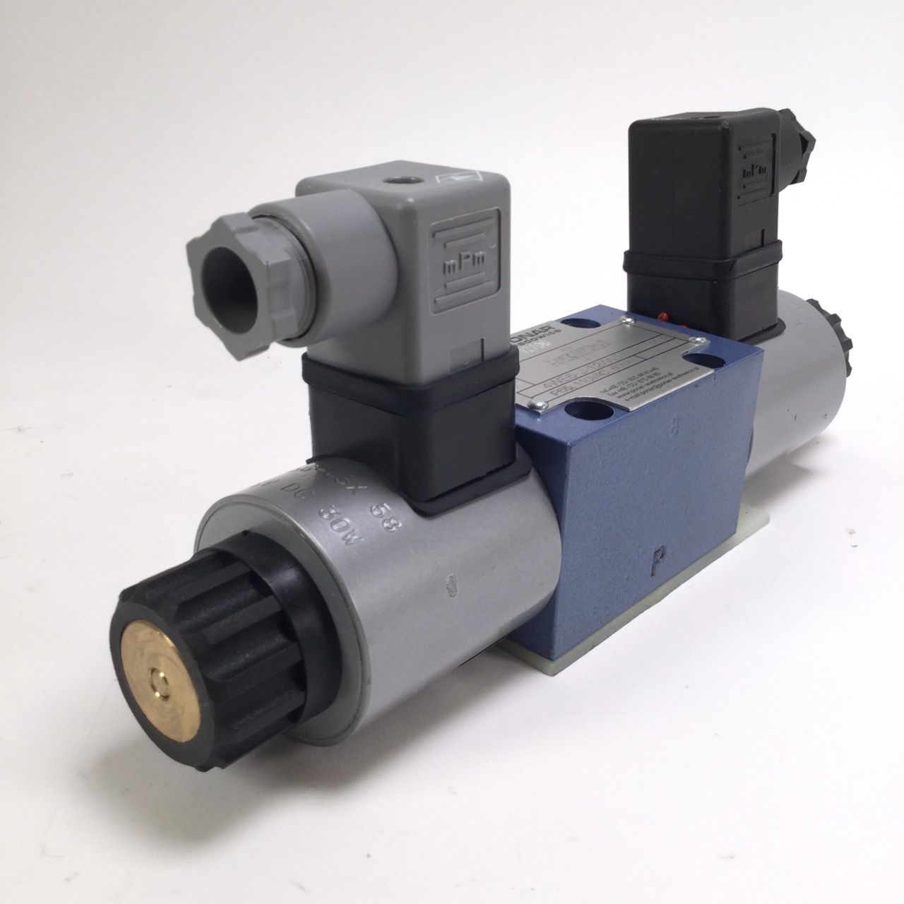 Ponar 4WE6-J-12/W110-RNZ4 Directional Control Valve Ventil New NMP