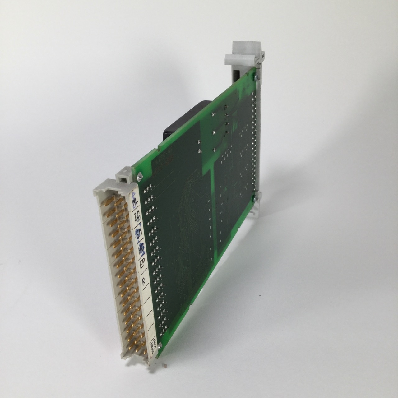 Moeller AIO-400 analog input output i/o module AIO 400 Used UMP