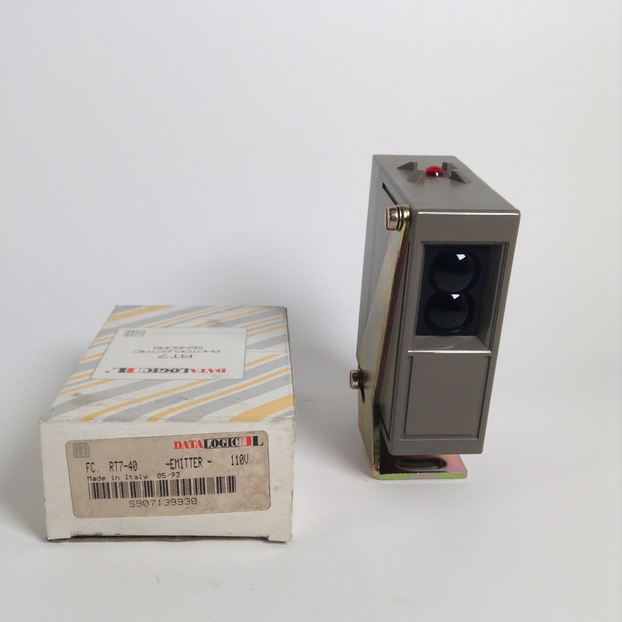 Data Logic RT7-40 photoelectric Fotoelektrischer sensor RT7 40 New NFP