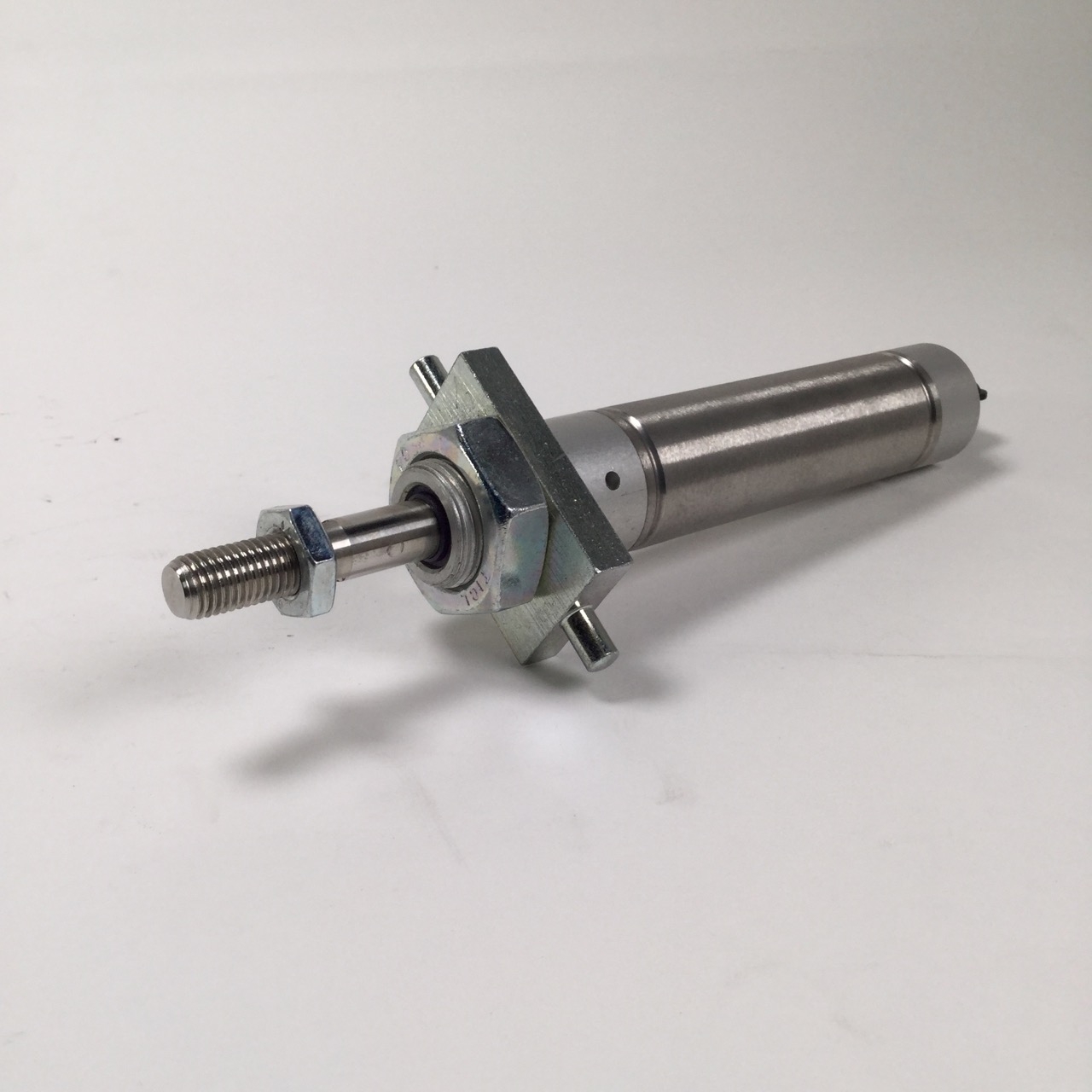 Festo DSNU-25-15-P-MA-Z-SA 573851 Round Cylinder E308 p max 10 bar New NMP