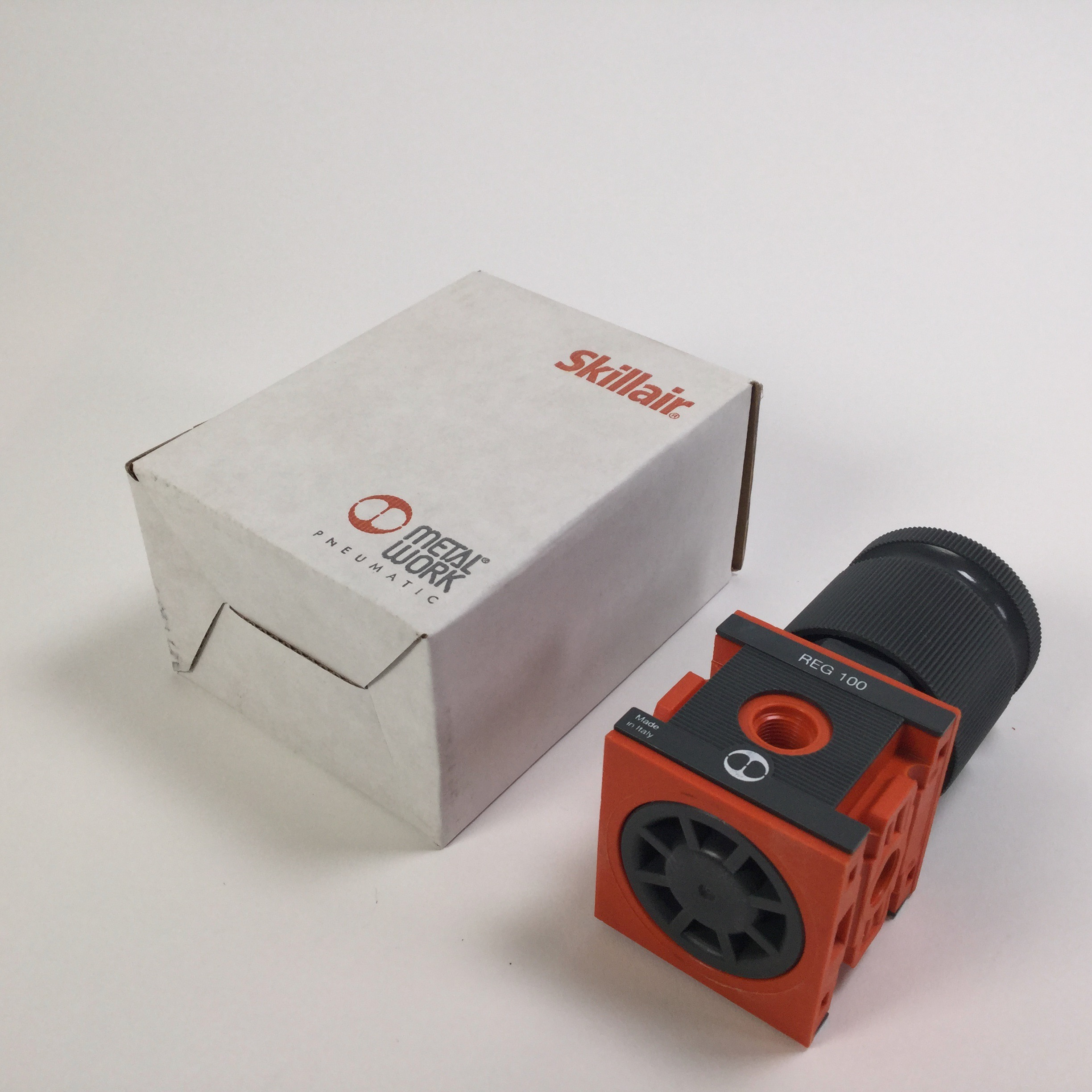 Metal Work 3202004A Regulator without End Plates Regler New NFP