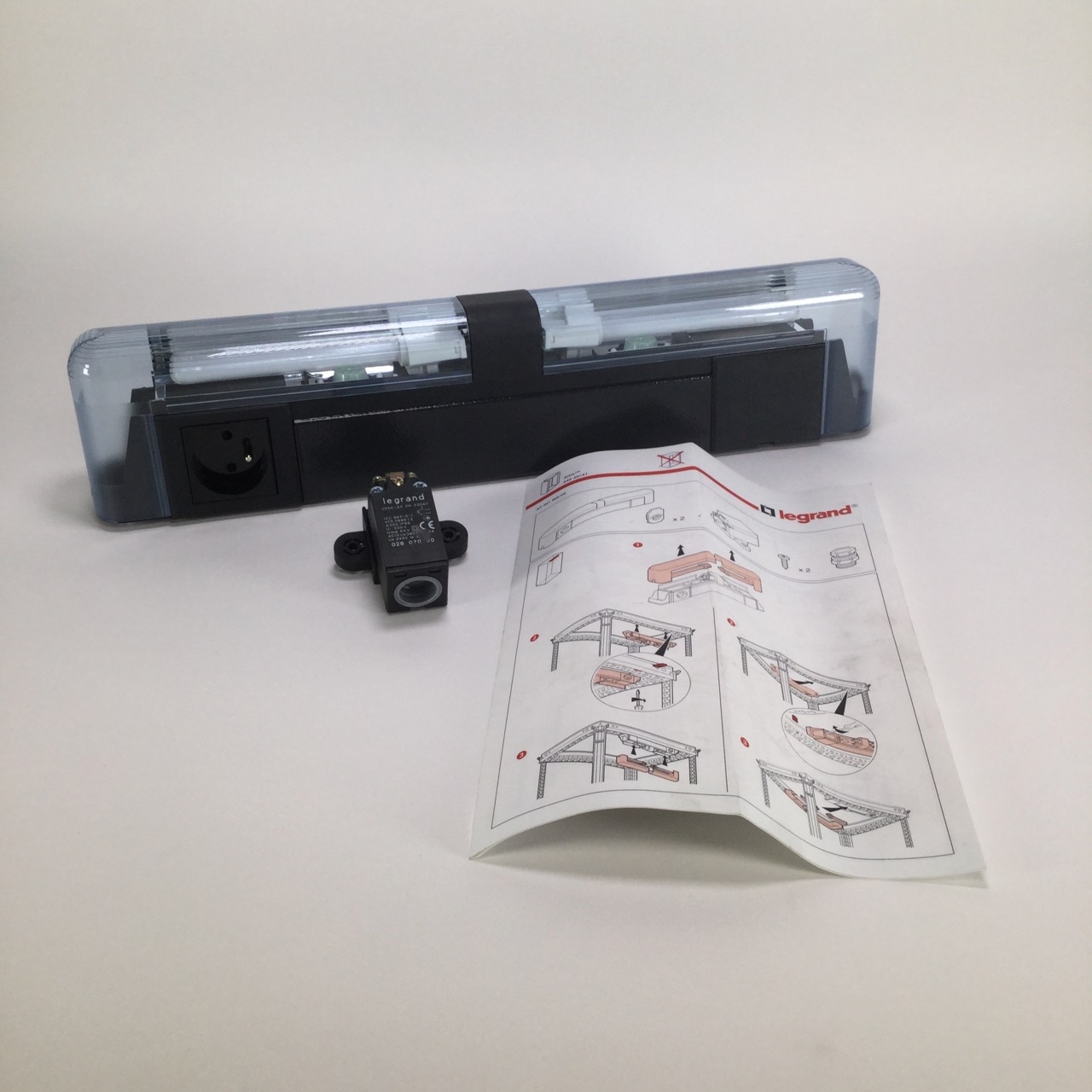 Legrand NT041969/02 + 02807000 switch NEW NMP