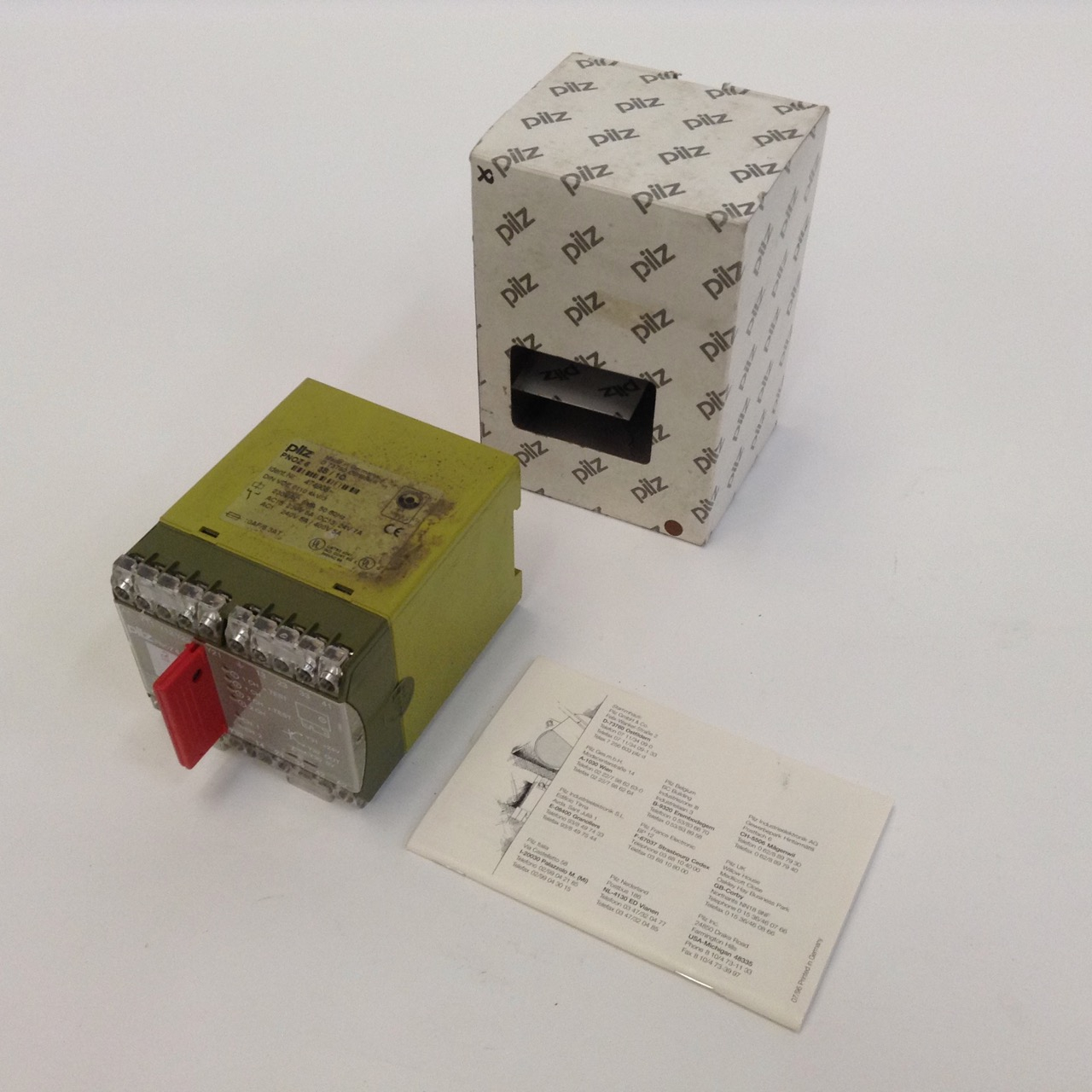 Pilz 474908 E-Stop Sicherheitsrelais relay PNOZ 6 3S / 1O New NFP