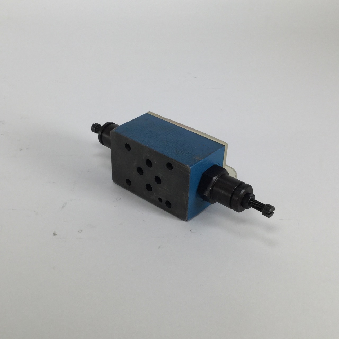 Vickers DGMFN3XA1WB1W21 Flow Control Hydraulic Valve Used UMP