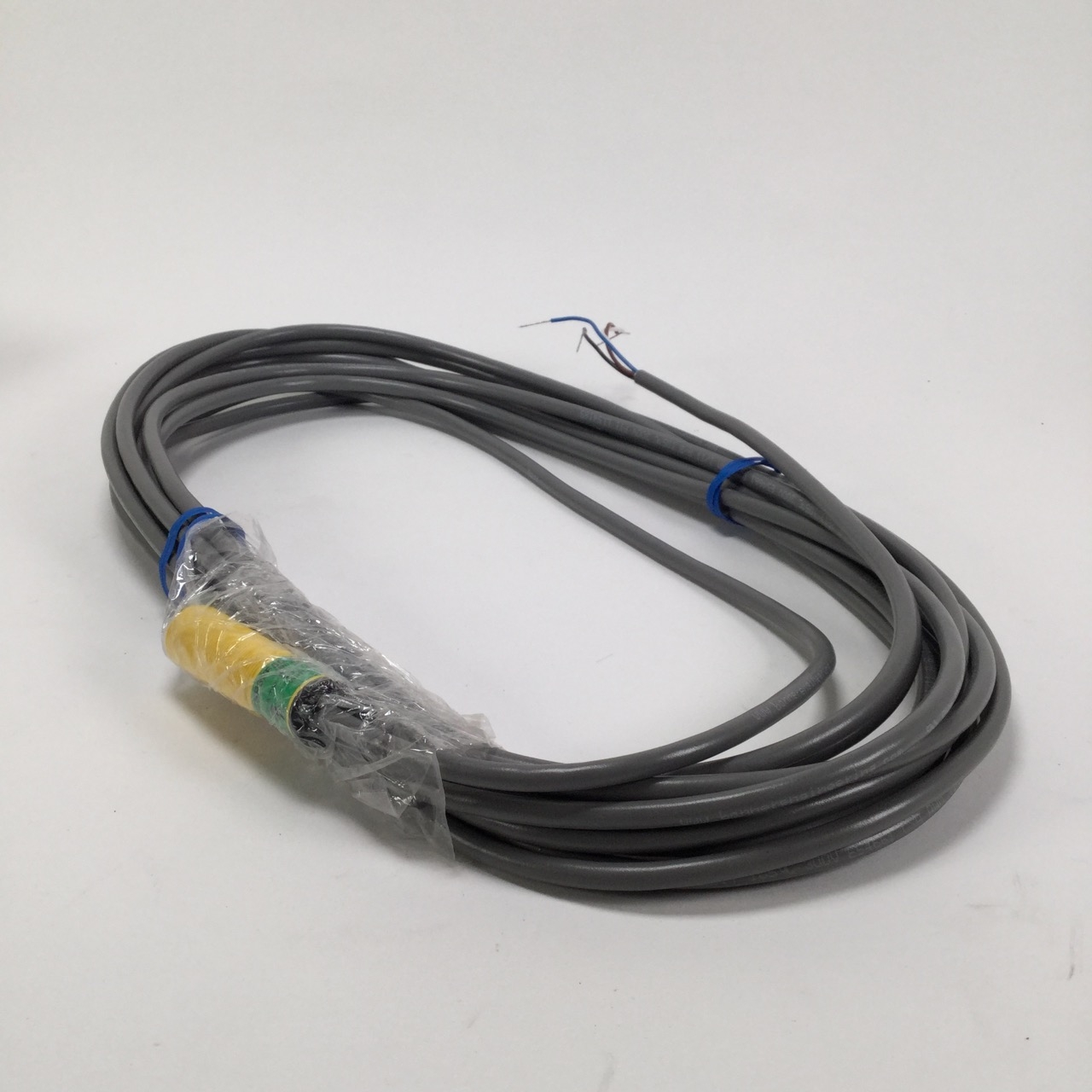 Banner S18SP6FF50-W/30 EZ-beam S18 Fixed Field Sensor 18mm threaded New NFP