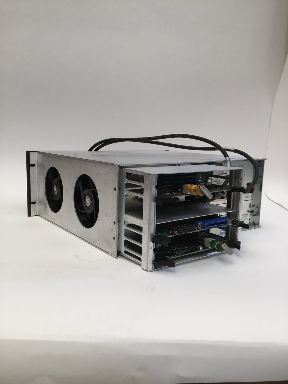 Honeywell 51401498-100 Enclosure MP-DNCF01-100 Used UMP