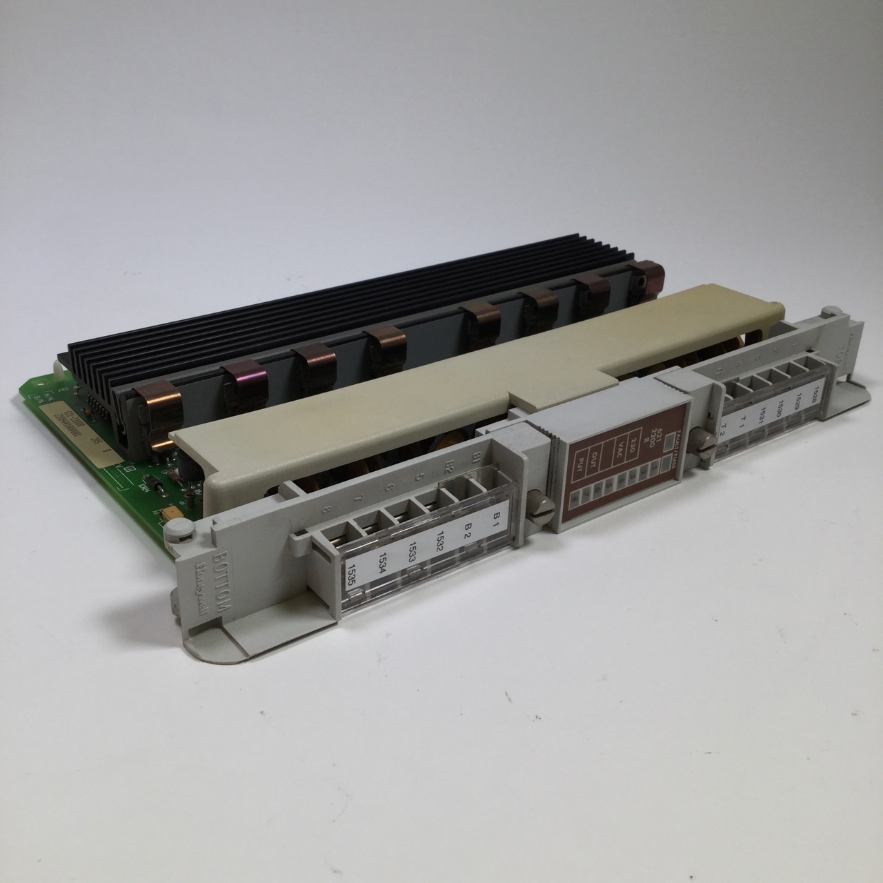 Honeywell 621-2200R Output Module Ausgangsmodul AC Used UMP