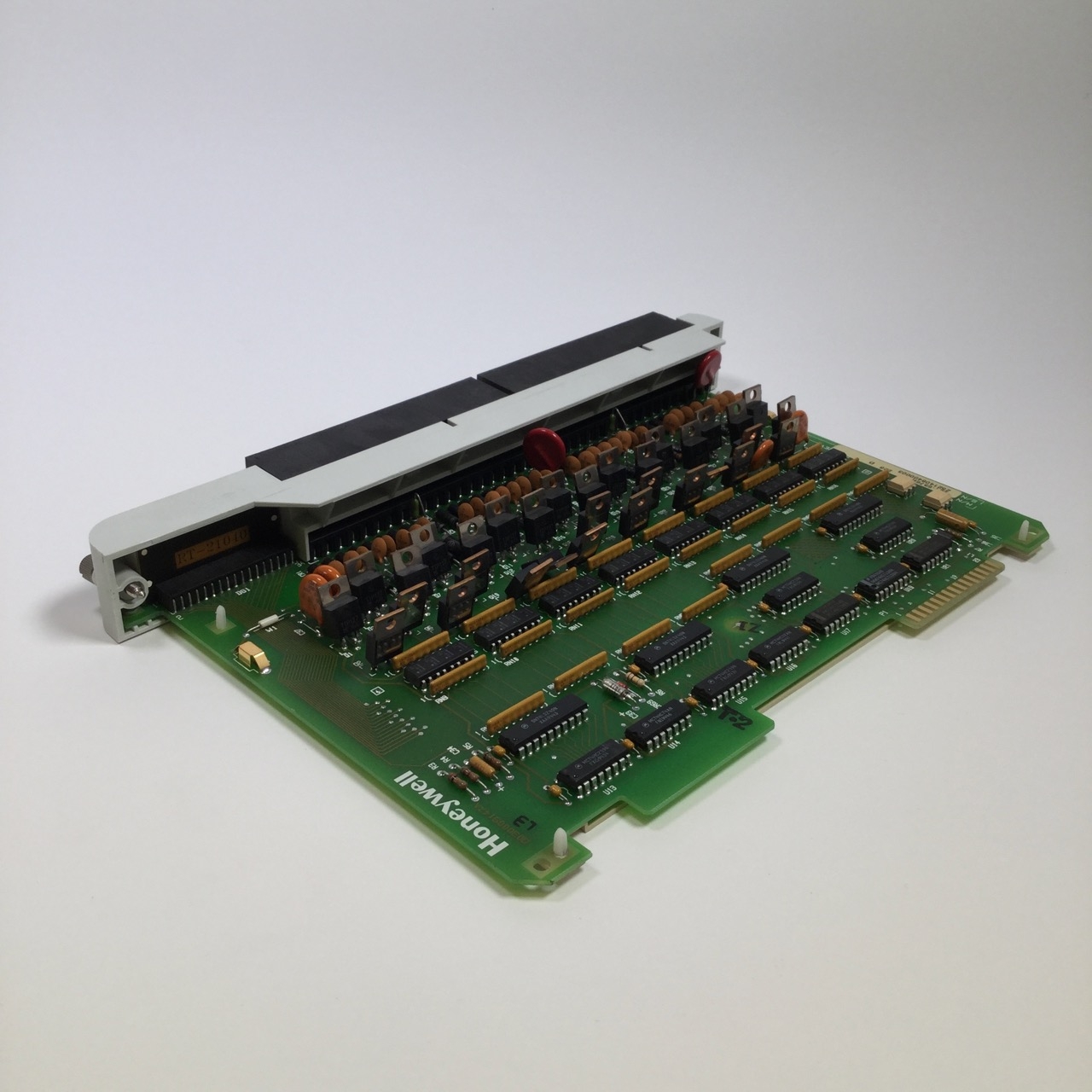 Honeywell 621-6576R Output Module 24 VDC Used UMP