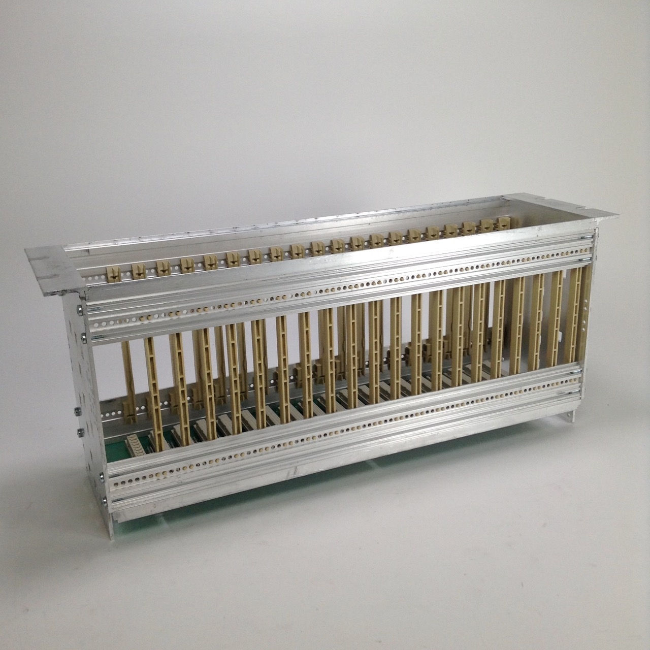 Valmet M851703 Rack 542852-3A 542846-4 Used UMP