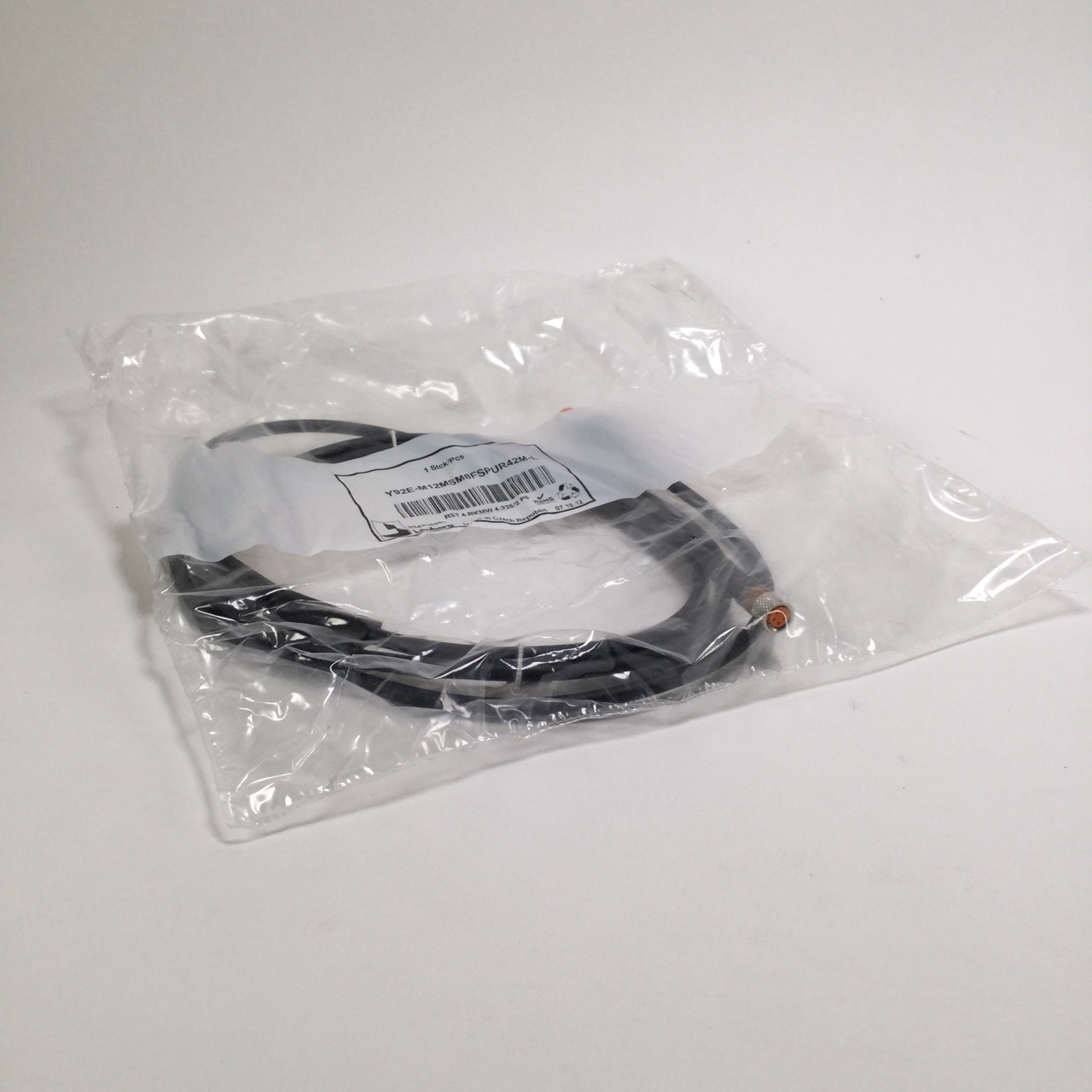 Lumberg Y92EM12MSM8FSPUR42ML Cable kabel New NFP Sealed (5pieces)