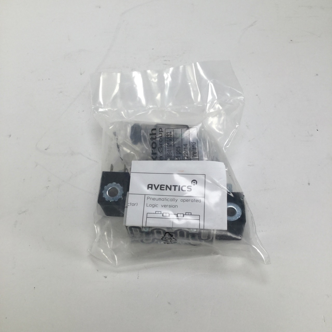 Aventics 5811421420 Magnetic Valve Magnetventil New NFP Sealed