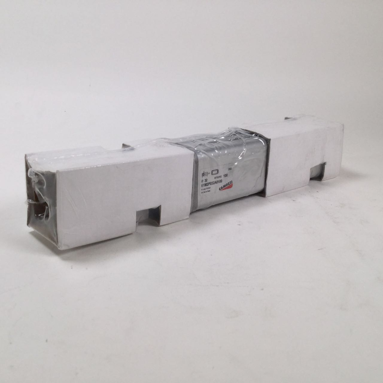 Camozzi 61M2P032A0100 Cylinder Bore 32mm Stroke 100mm New NFP Sealed